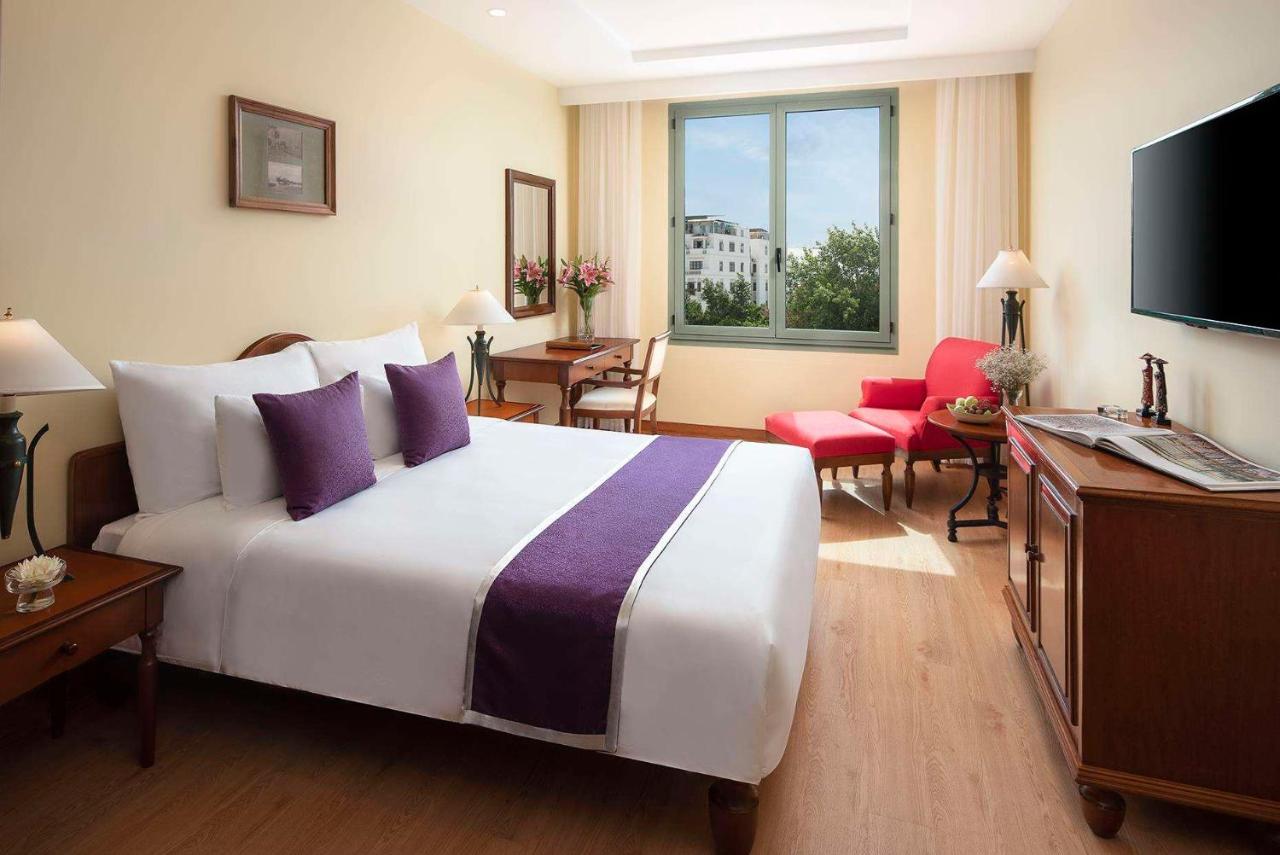 Avani Phong Harbour View Hotel