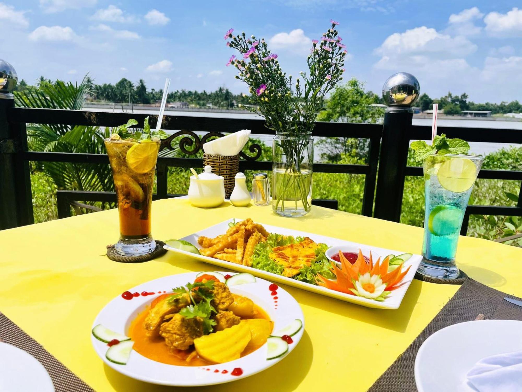 Mango Riverside Bed & Breakfast Ben Tre