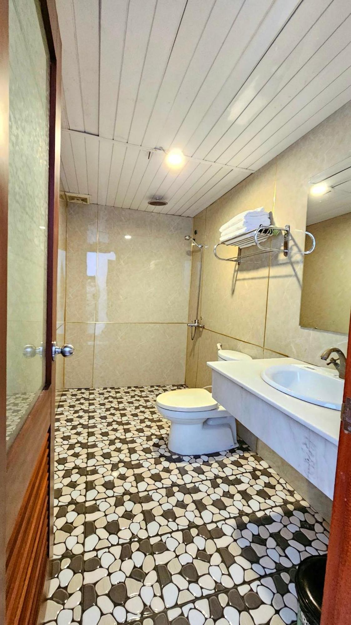 Venus Khách sạn 2*