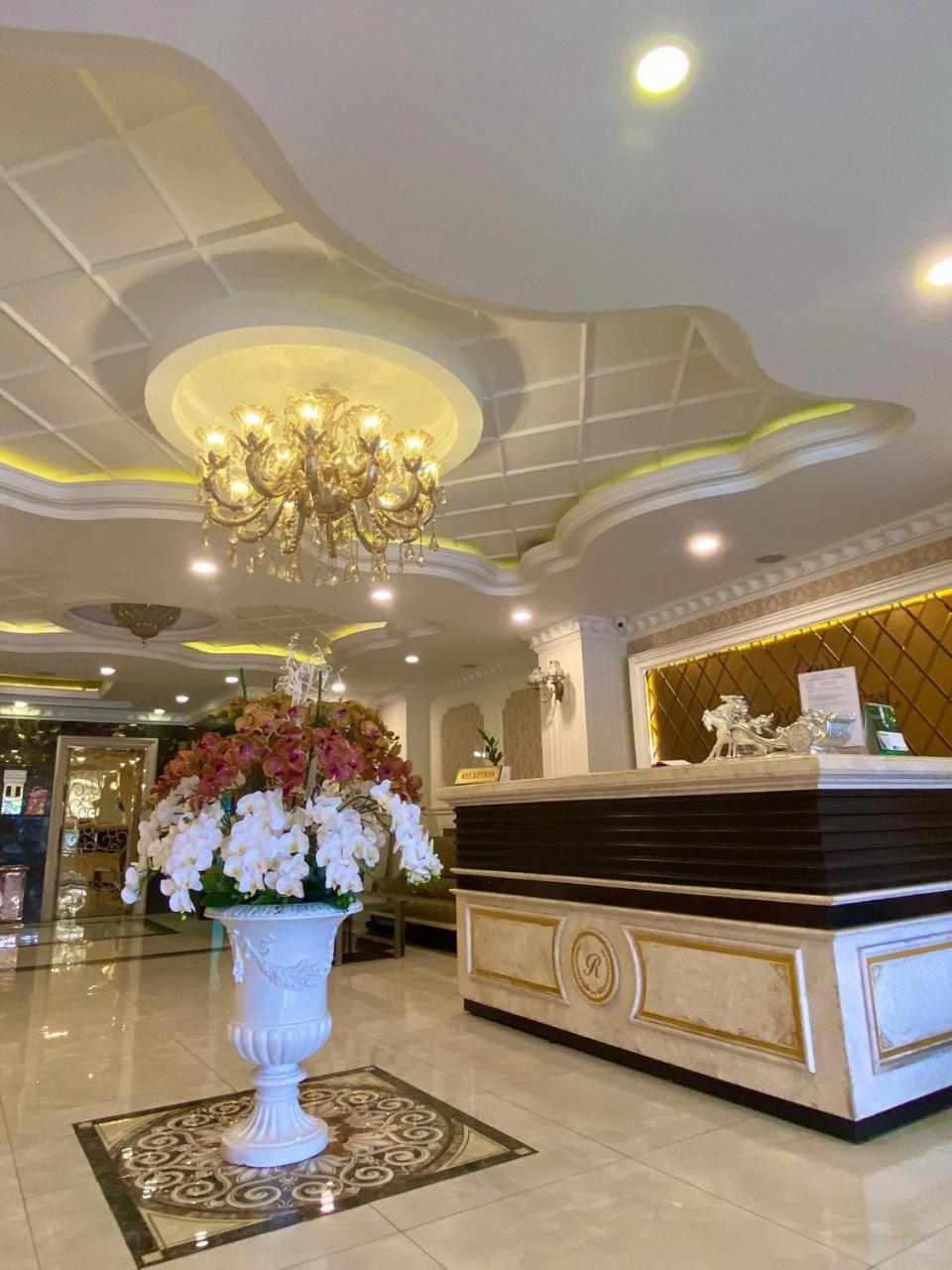 Royal Hotel 3*
