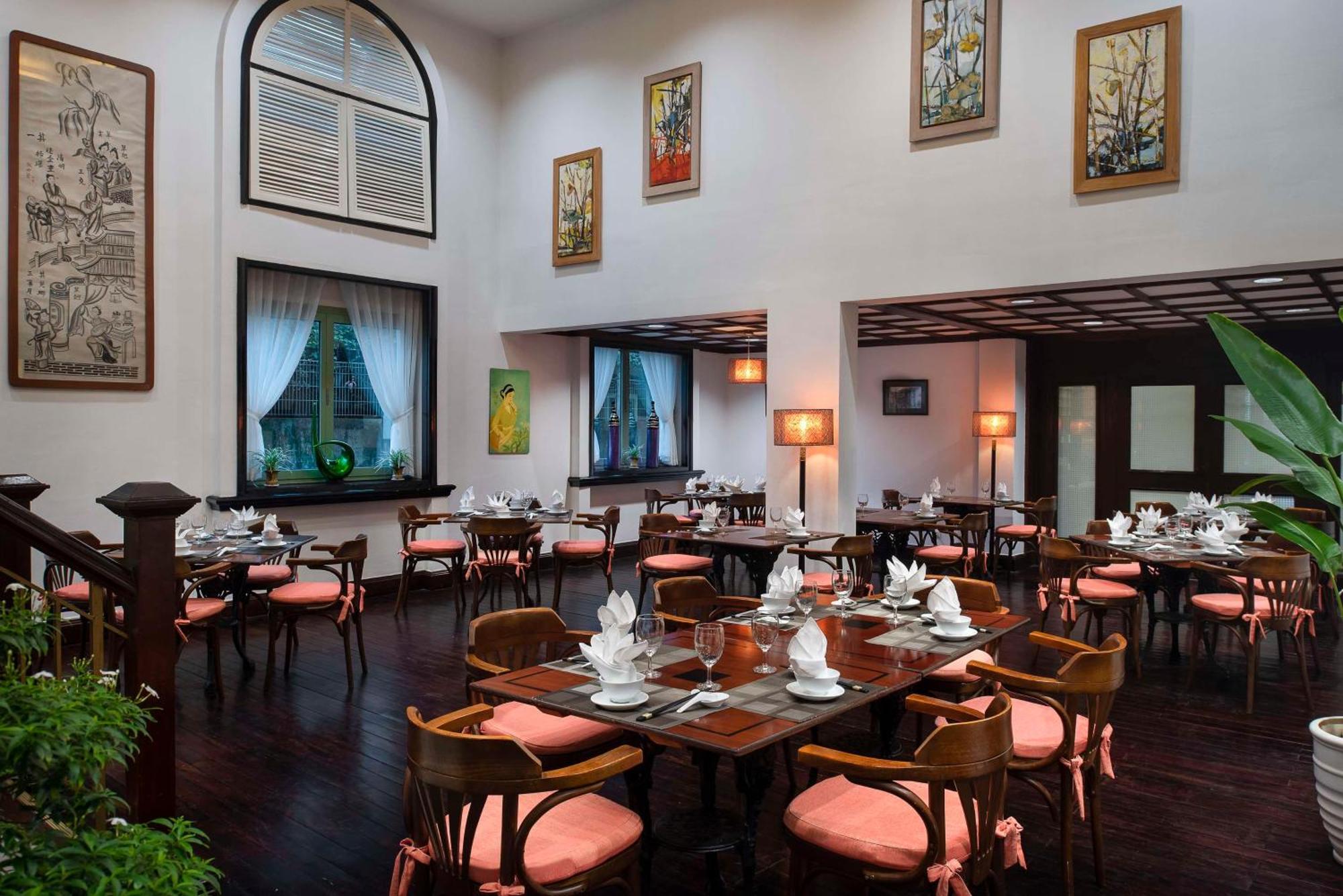 Avani Phong Harbour View Hotel 4*