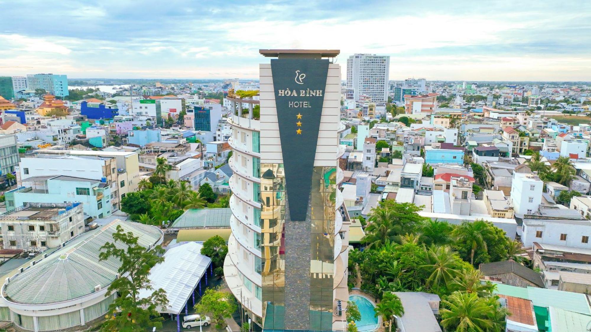 Hoa Binh 1 Khách sạn Long Xuyen