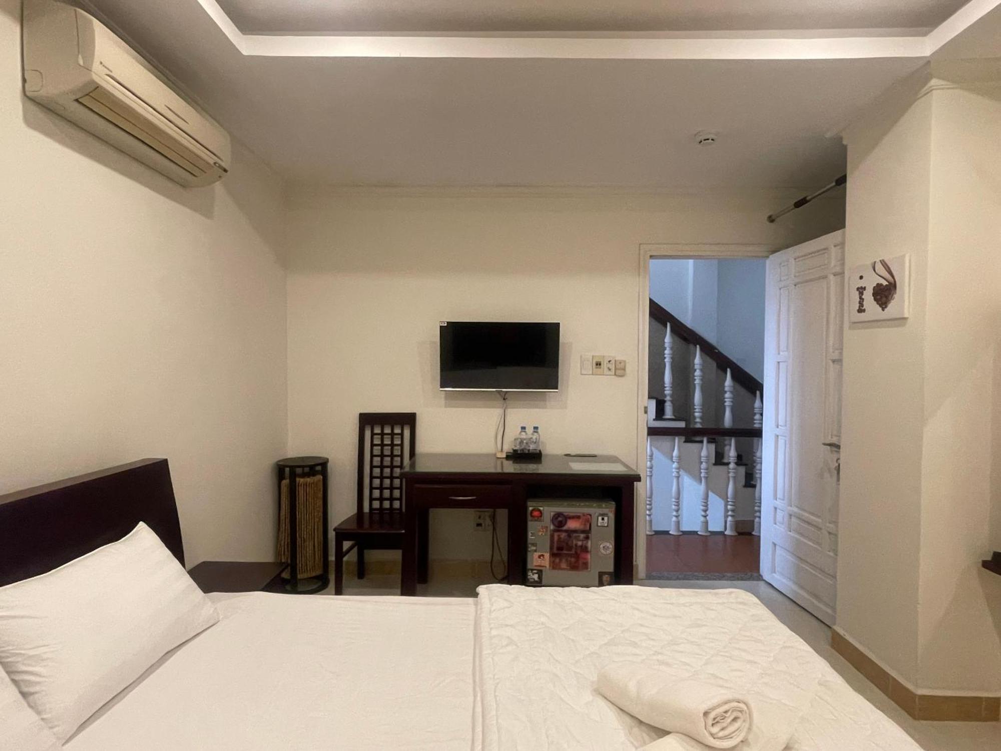 Hostel Nhu Ngoc *