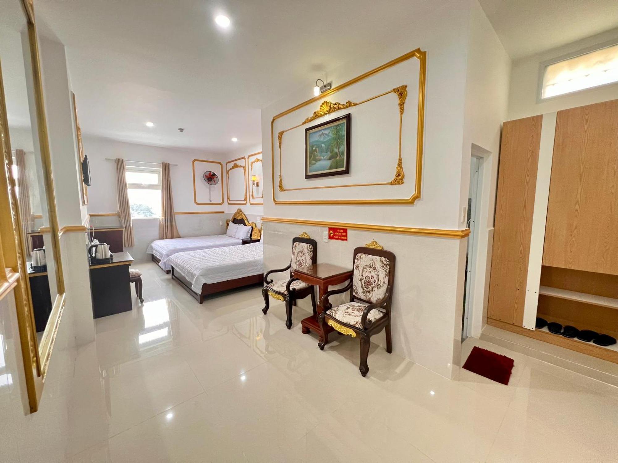 King Hotel