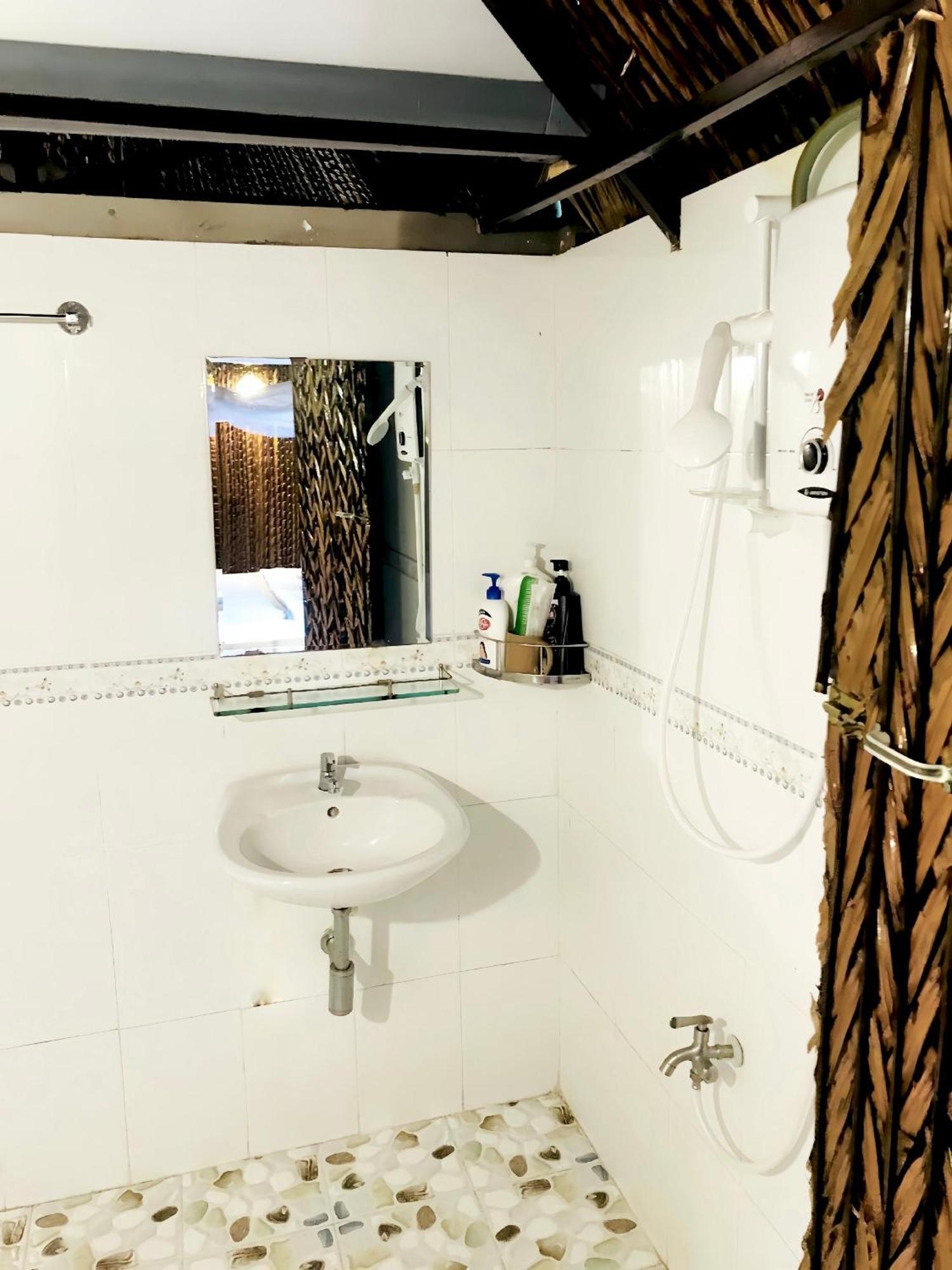 Resort Hometravel Mekong Tho 2*