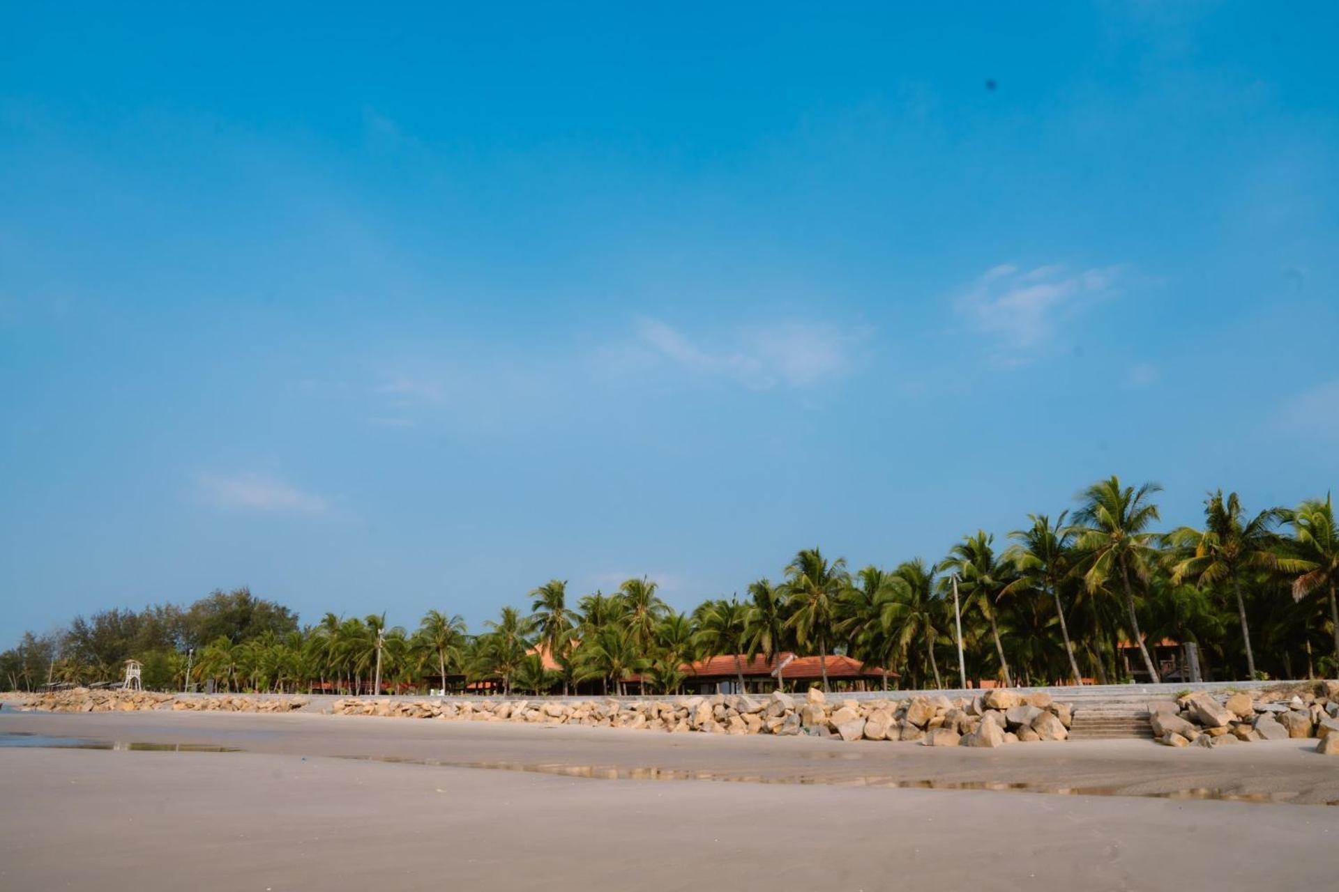 Dat Lanh Beach Resort Hotel La Gi