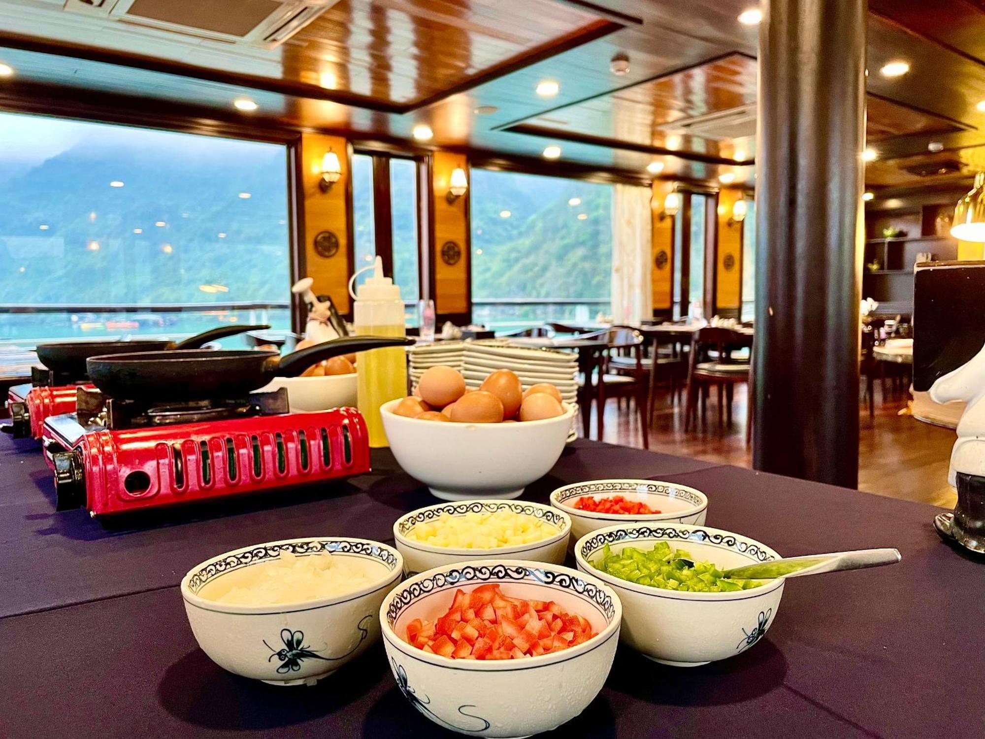  V'spirit Cruise Hạ Long