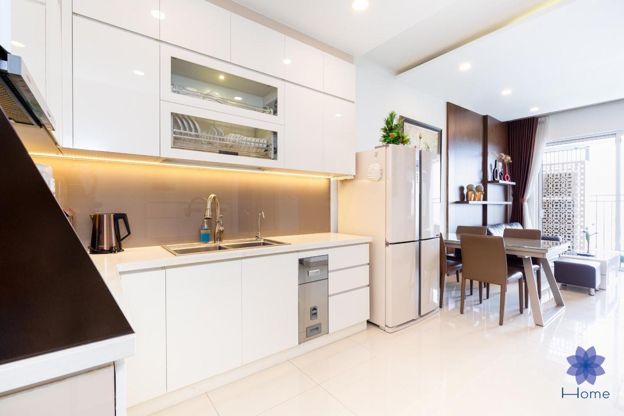 Apartment Home, Cosy&luxury - 5mins To Airport, Free Pool&gym, Airport Pick Up Service Ho-Chi-Minh-Stadt