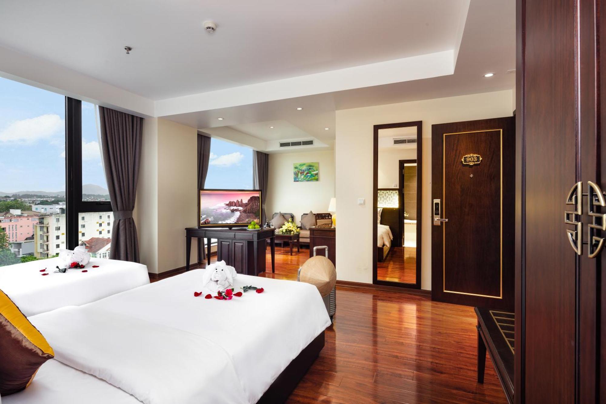 Thanh Lich Royal Boutique Hotel
