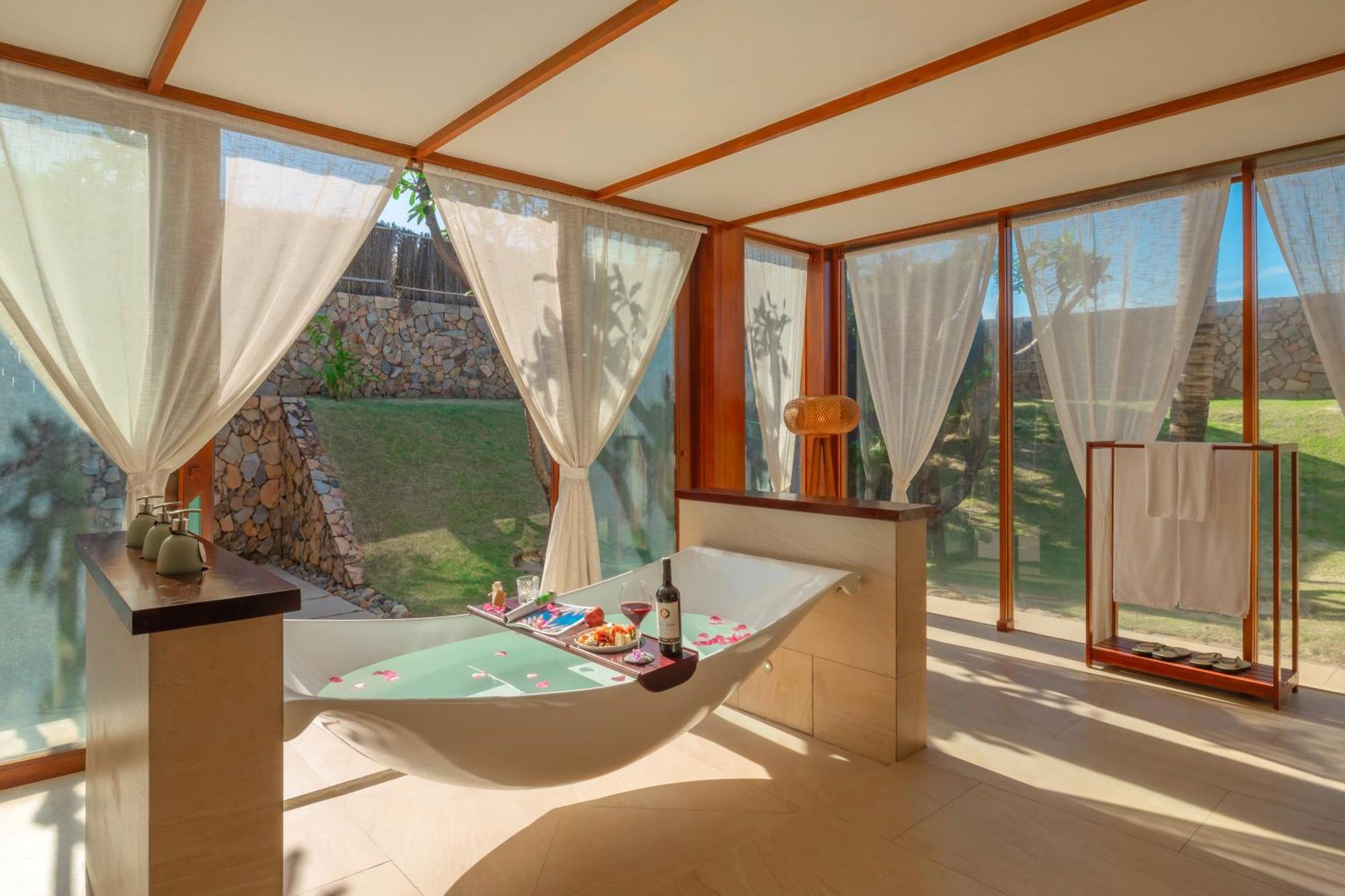 Fusion - Inclusive Cam Ranh