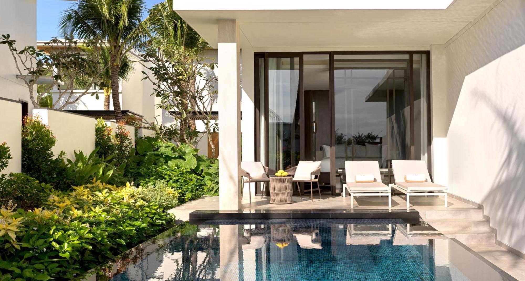 Le Corail, A Gran Melia
