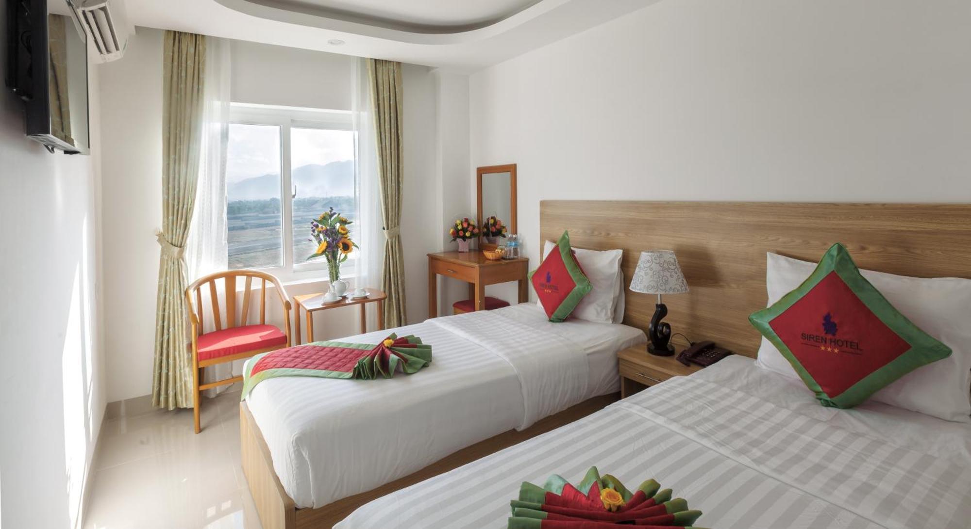 Siren Flower Hotel