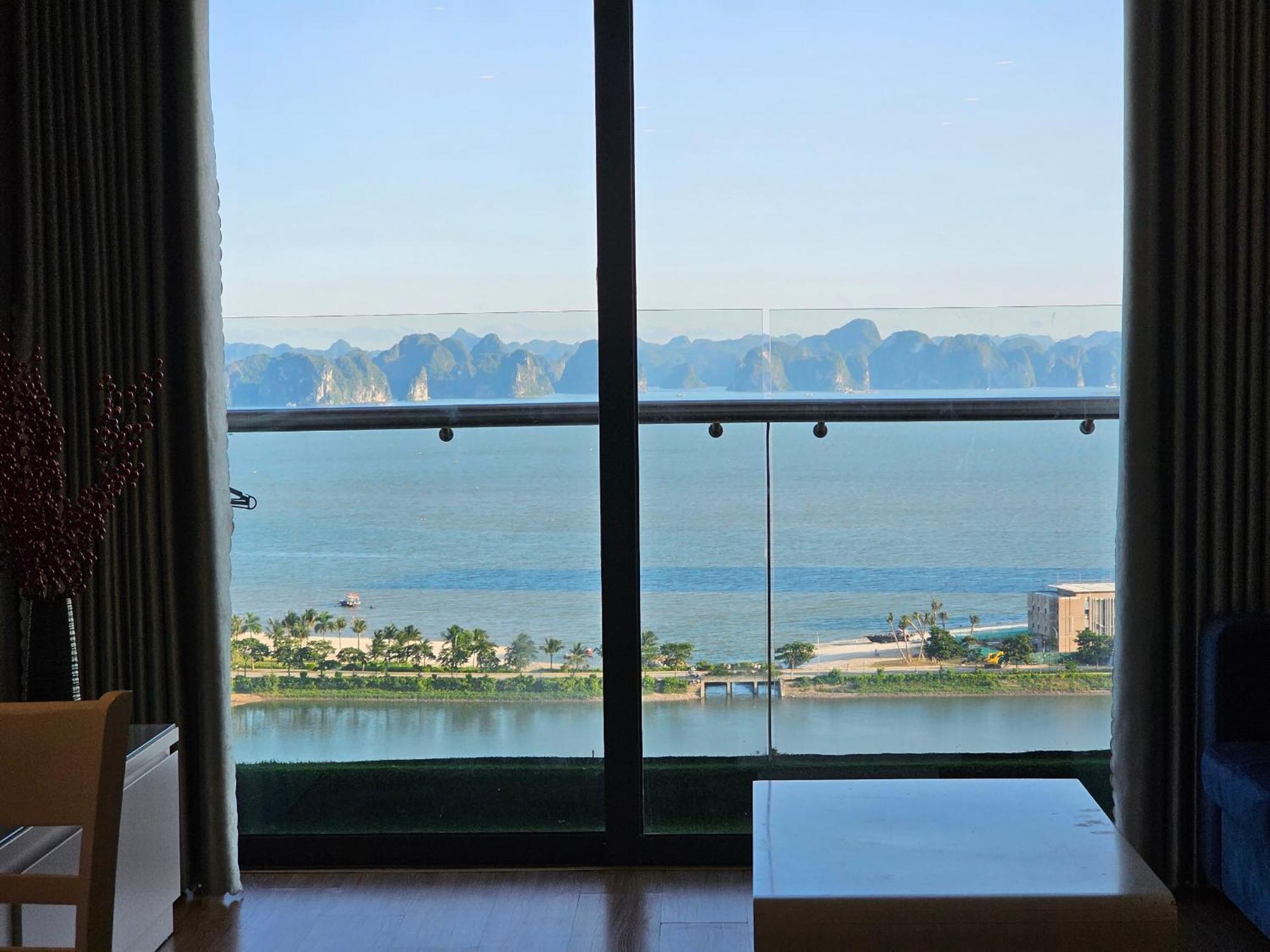 Greenbay Premium Bay * Ha Long