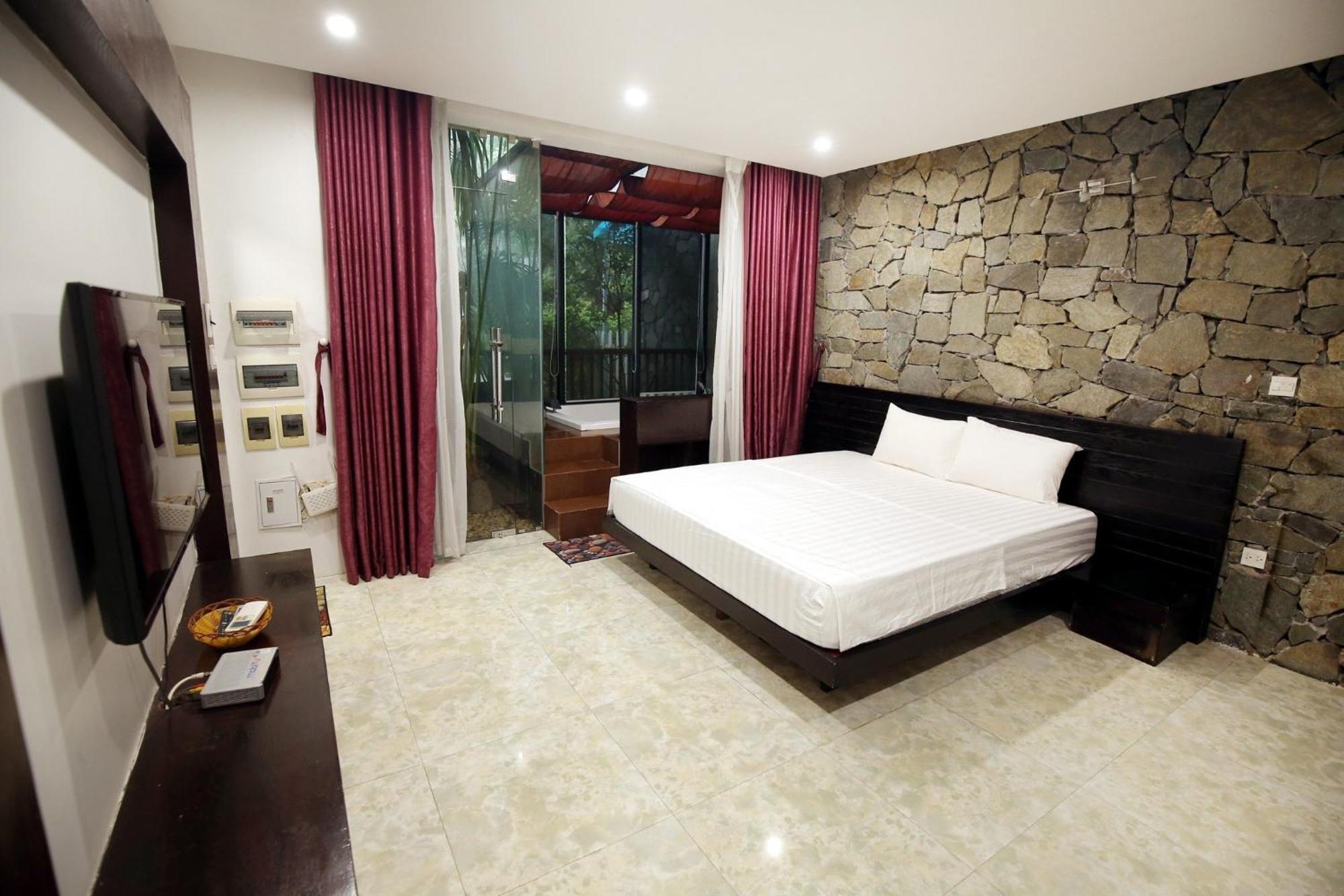 Owner Tai Khu Nghi Duong Sinh Thai Dai Lai Villa *