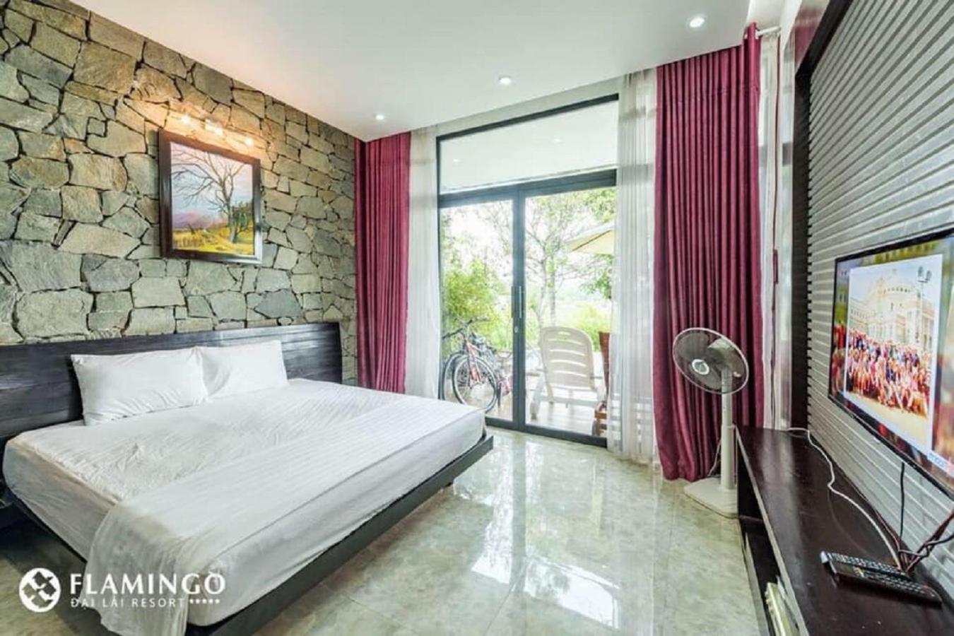 Owner Tai Khu Nghi Duong Sinh Thai Dai Lai Villa