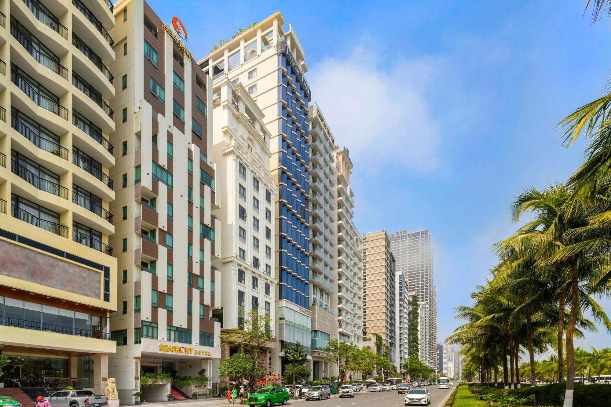 Seafront Hotel 4*
