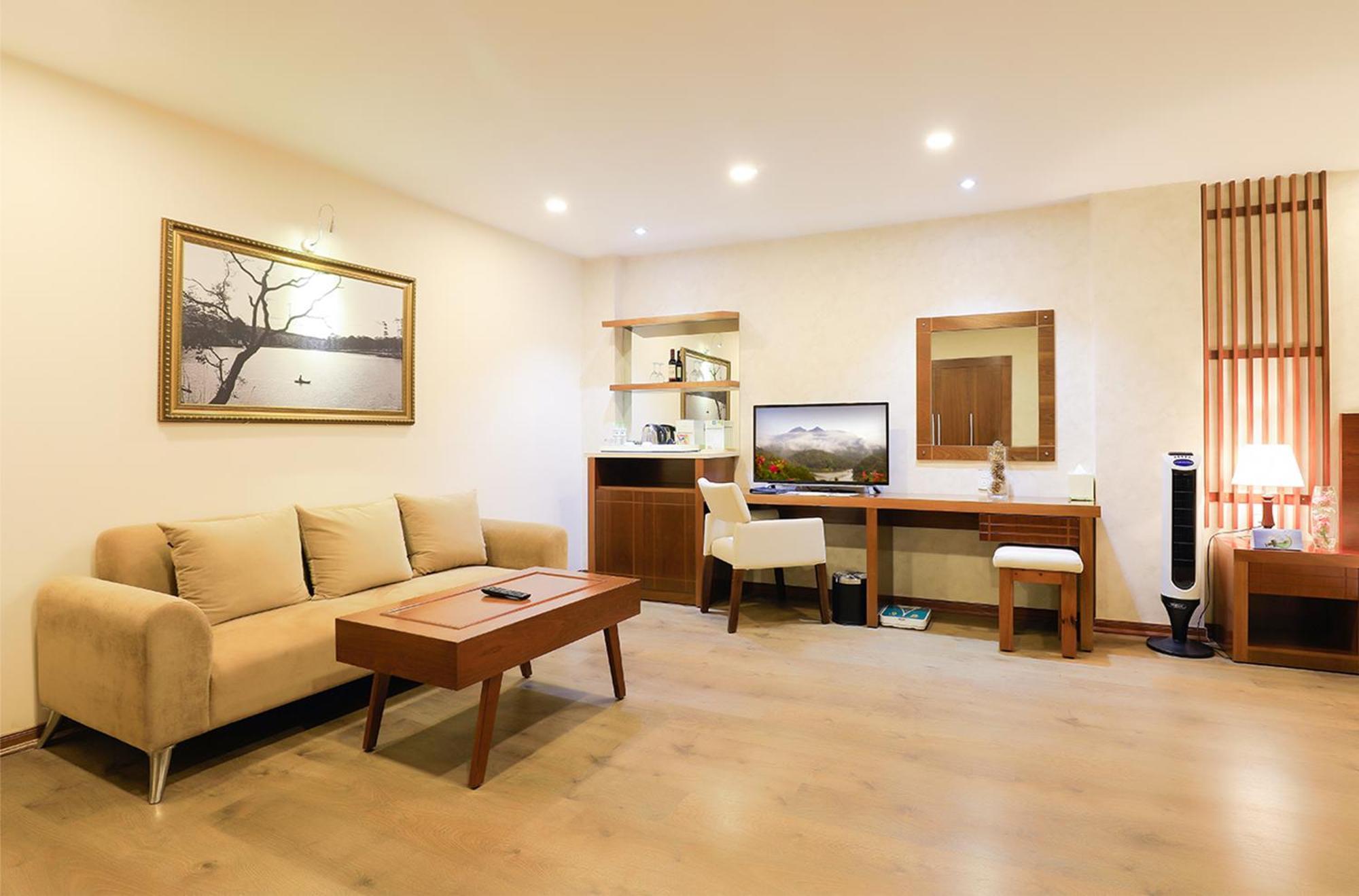 Hotel Ladalat 5*