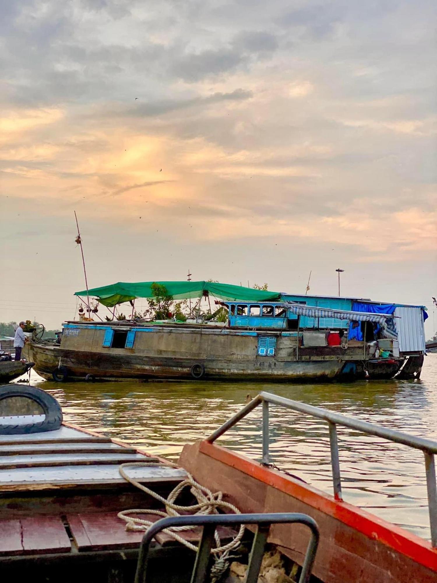 Hometravel Mekong Tho Resort 2*