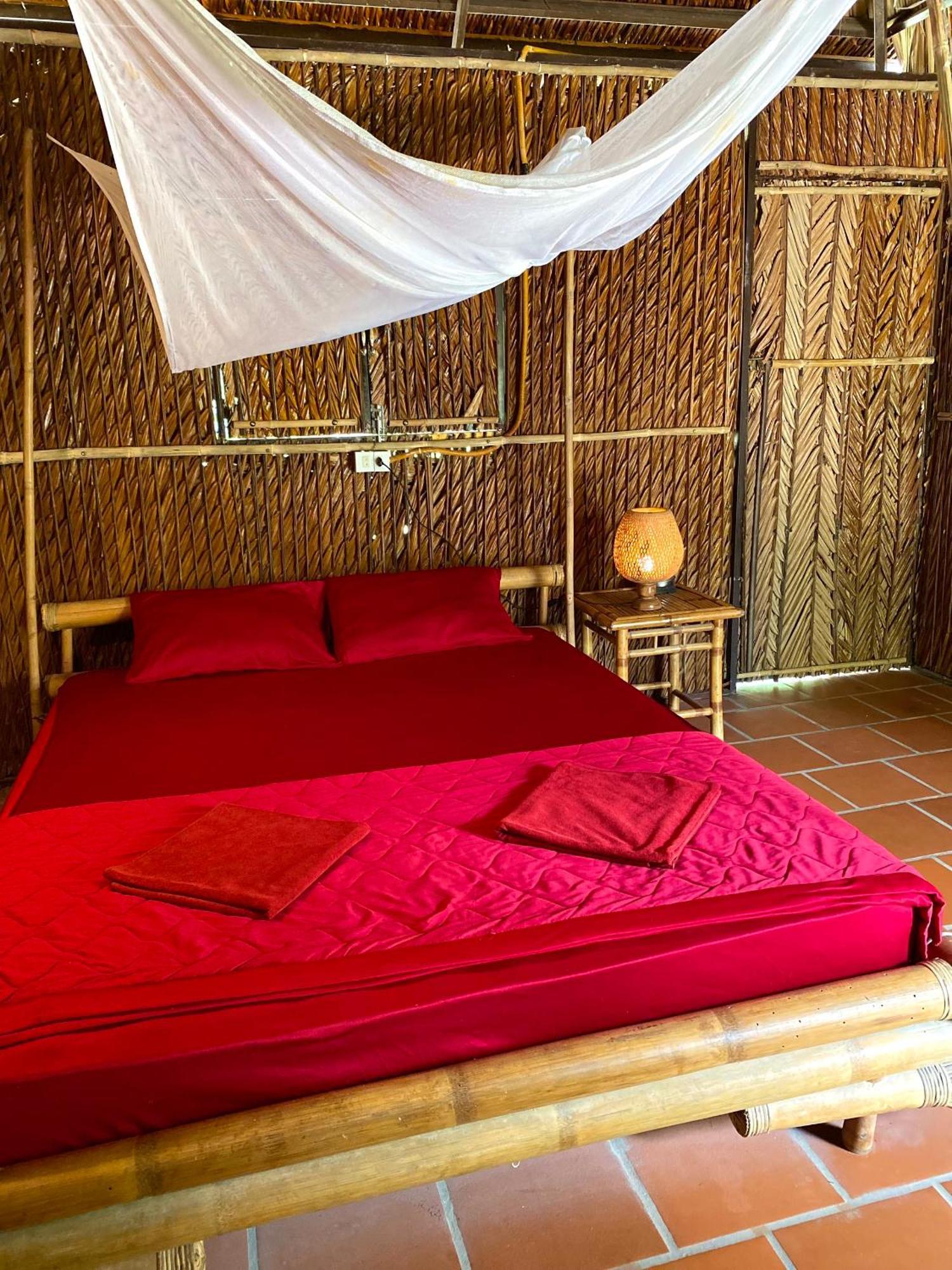 Hometravel Mekong Tho
