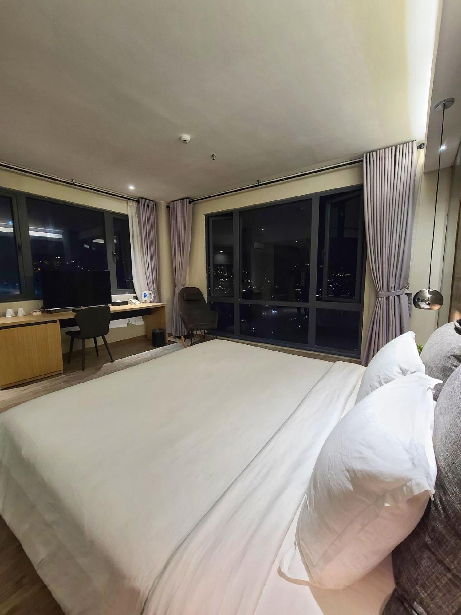 The Luxe 3*