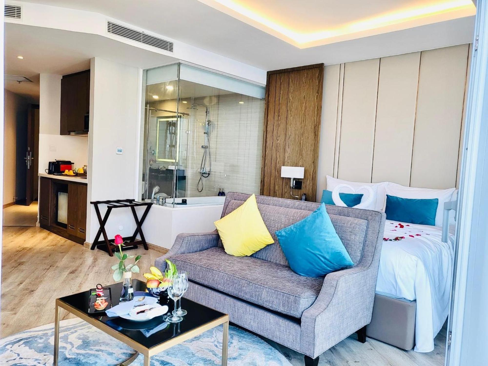 Panorama Luxury Front *