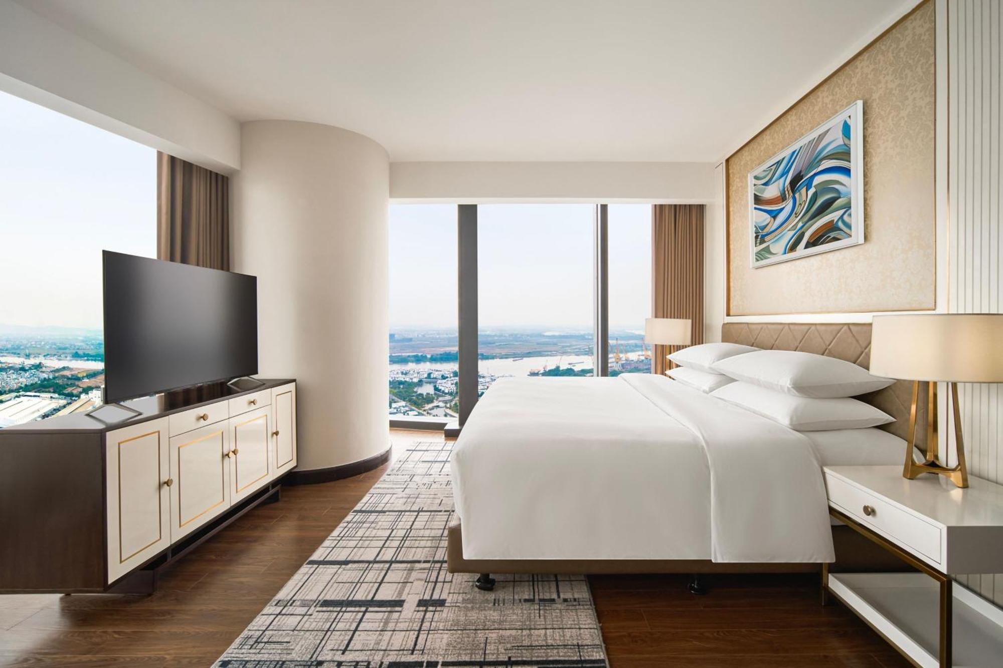 Sheraton Phong