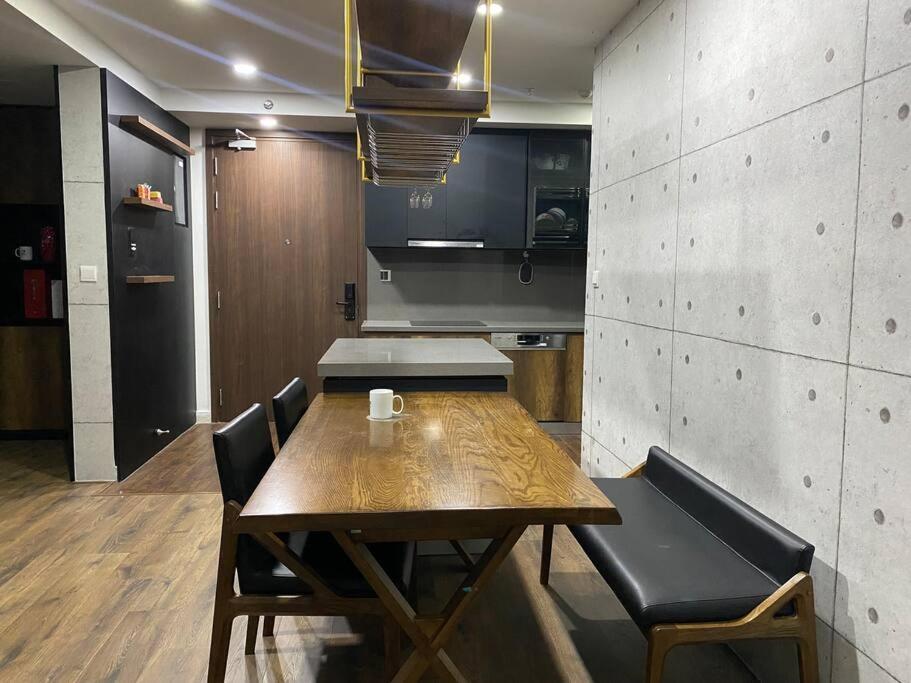 Luxury Duplex Near Airport Apartment Ho Chi Minh City