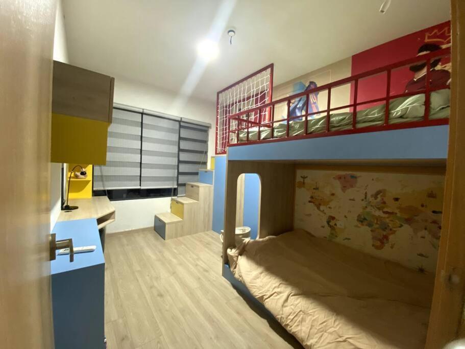 Luxury Duplex Near Airport *
