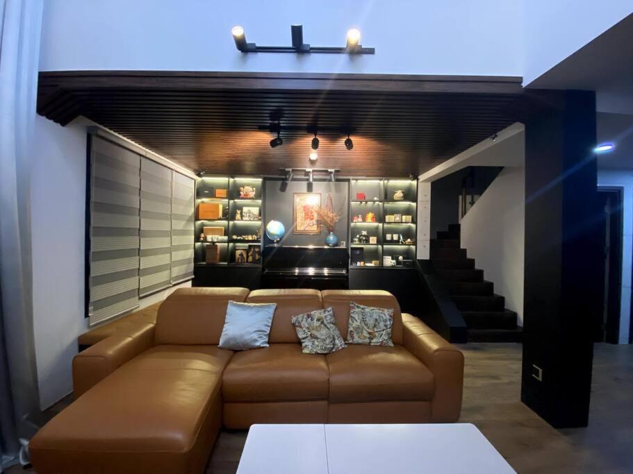 Luxury Duplex Near Airport * Ho Chi Minh City
