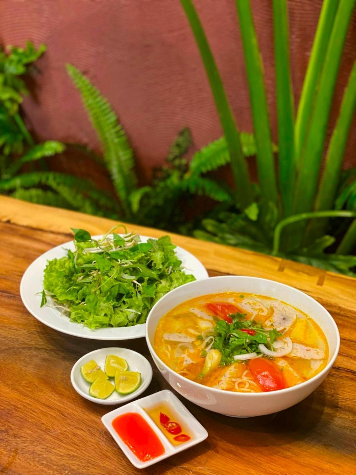 Luu Ngai Condotel Hotel 3*