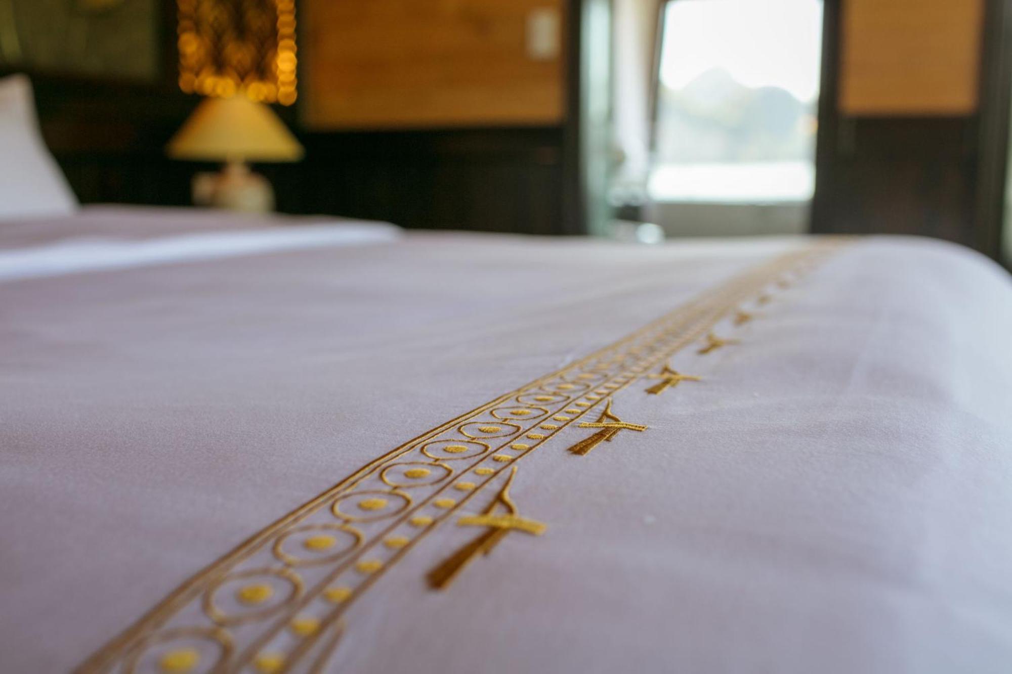 V'spirit Cruise 5* Hạ Long
