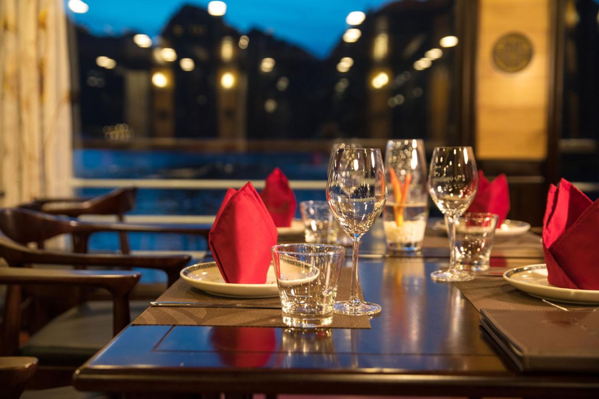 V'spirit Cruise Hạ Long