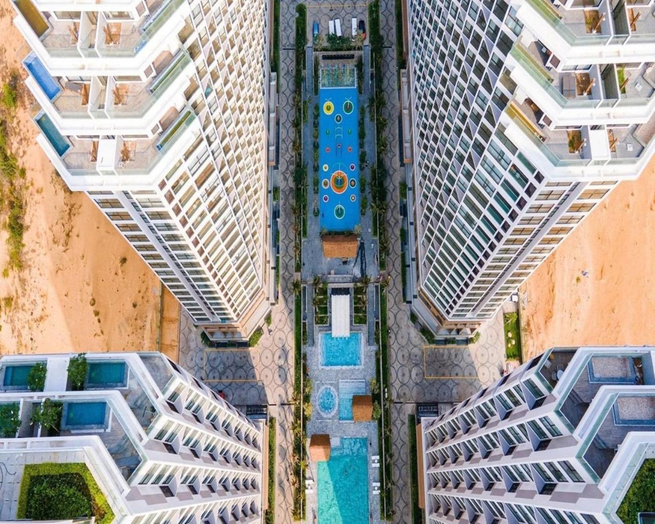 Mandala Brynn Beachfront Condotel *