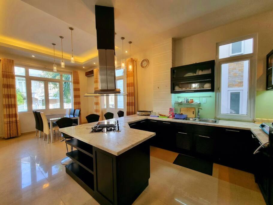 Villa Promotion 20% 4 Bedrooms, Near Beach, Comfort *