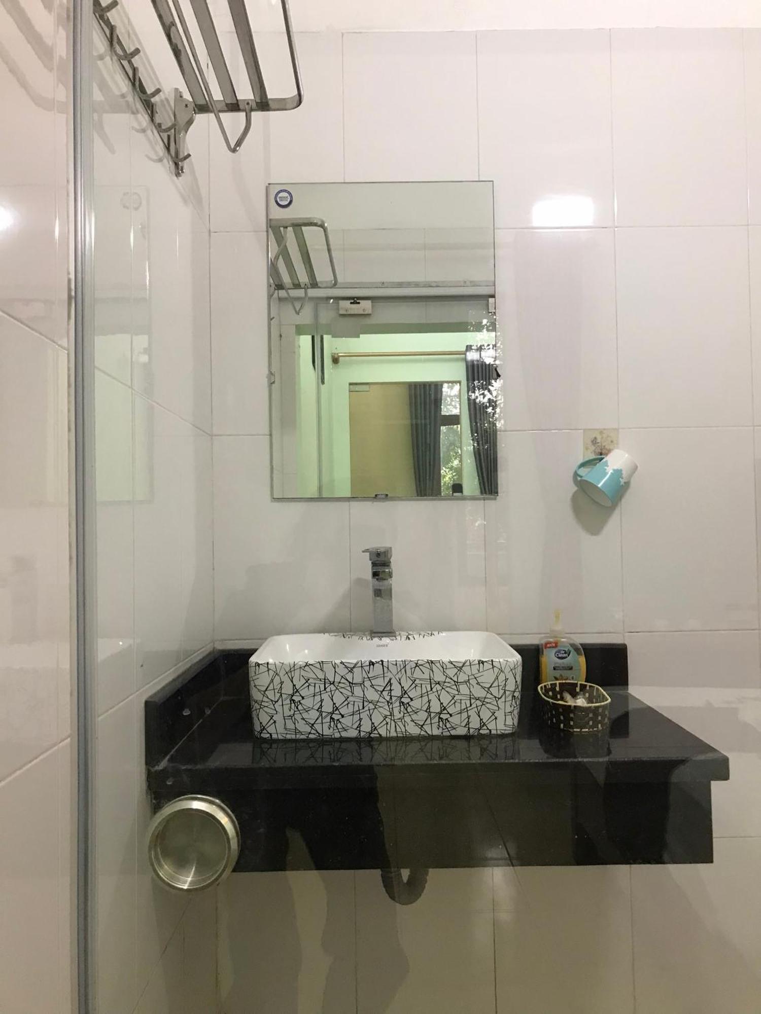 Vi Tamcoc Hotel *