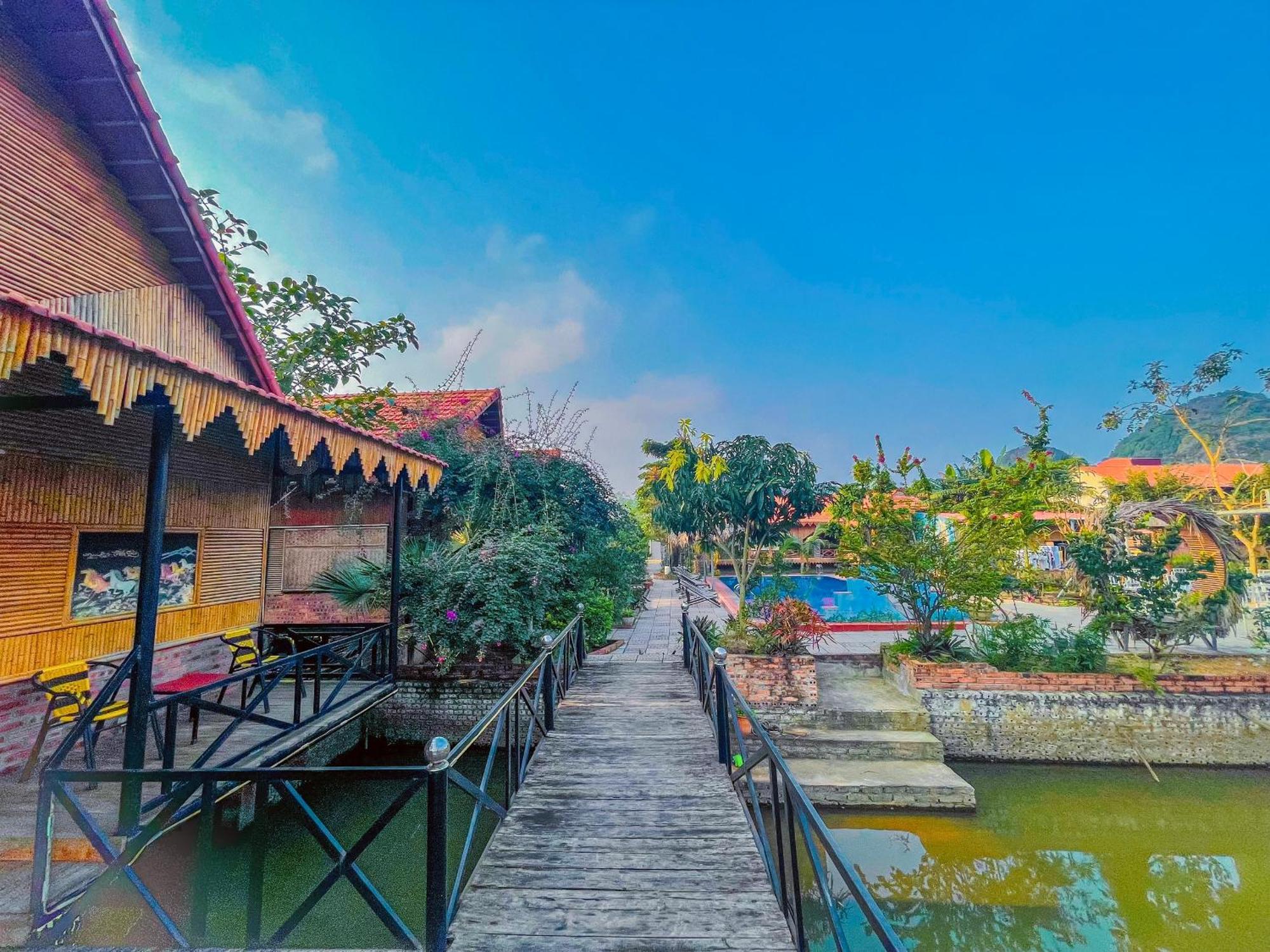 Trang An Quynh Trang Happy & Garden Hotel