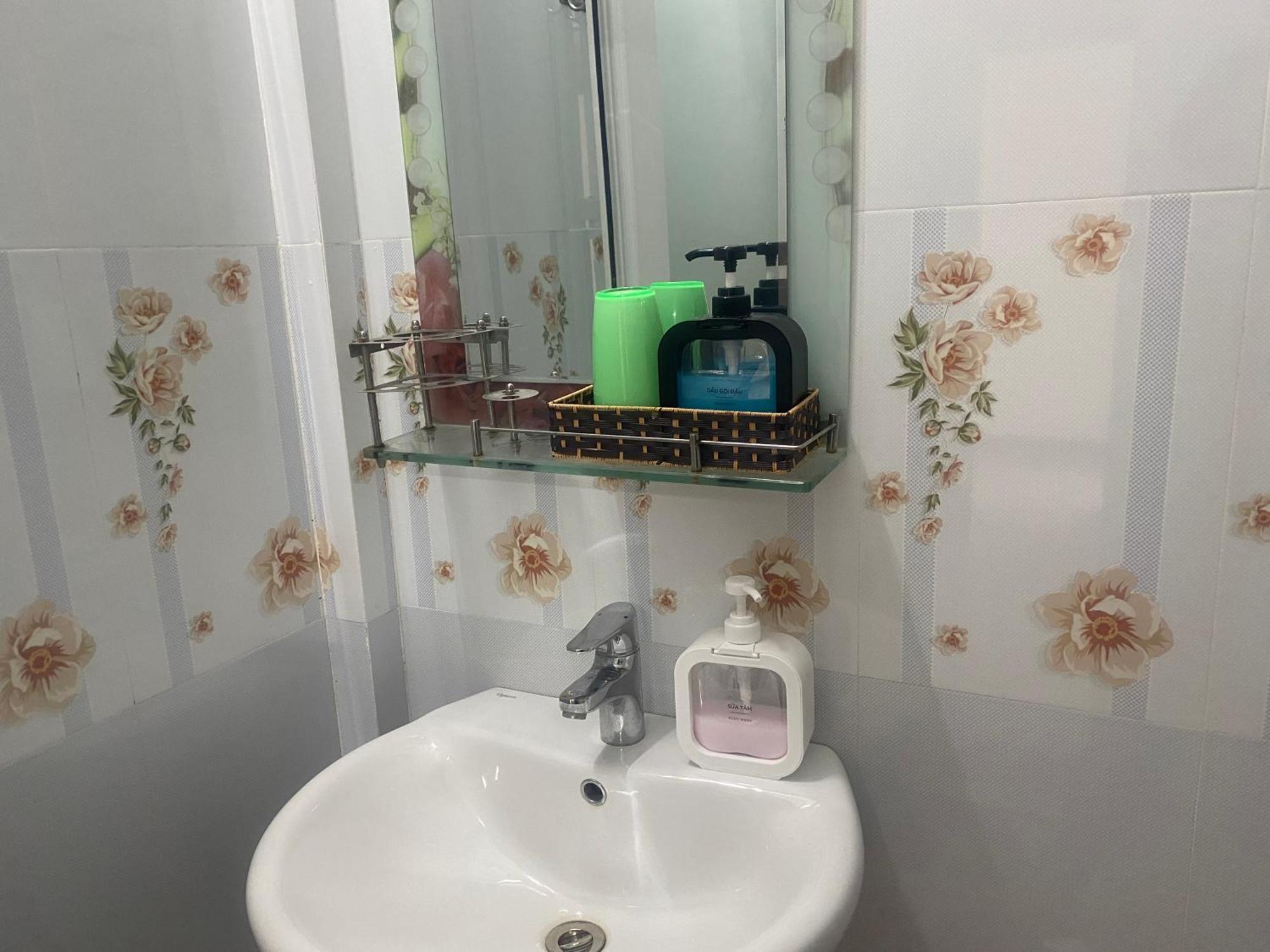 - Tien's Cozy Bed & Breakfast Phong Nha