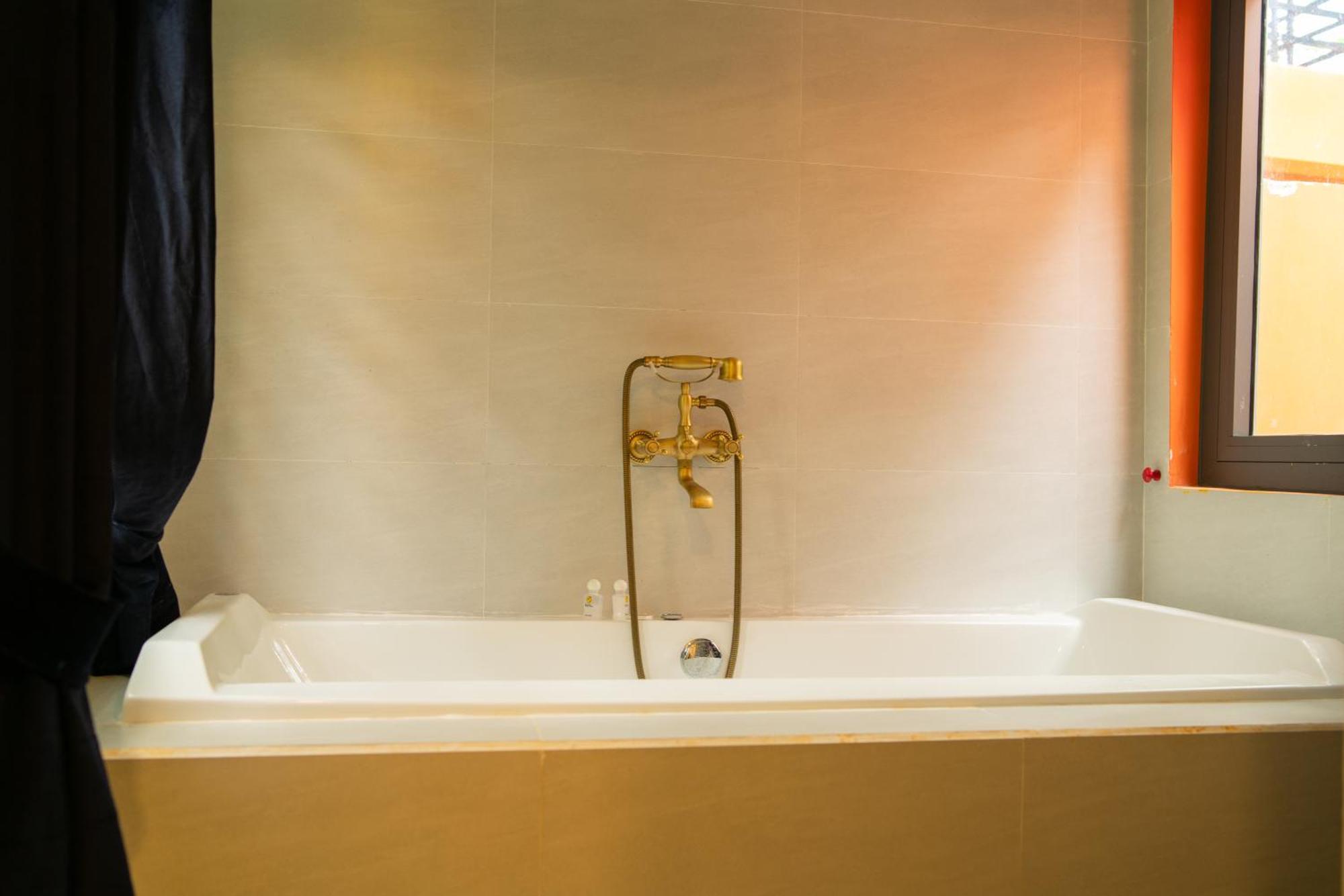 Ivory Falls Resort 3*