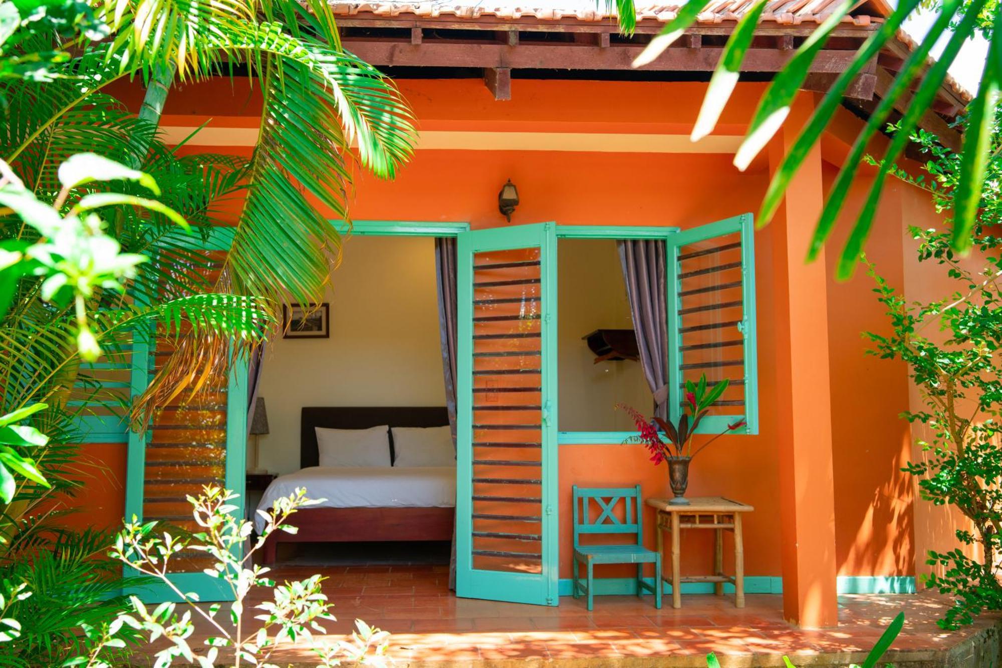 Ivory Falls Resort 3*