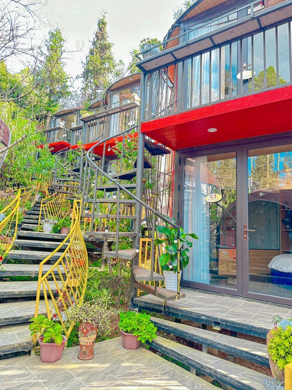 Plum Homestay Resort