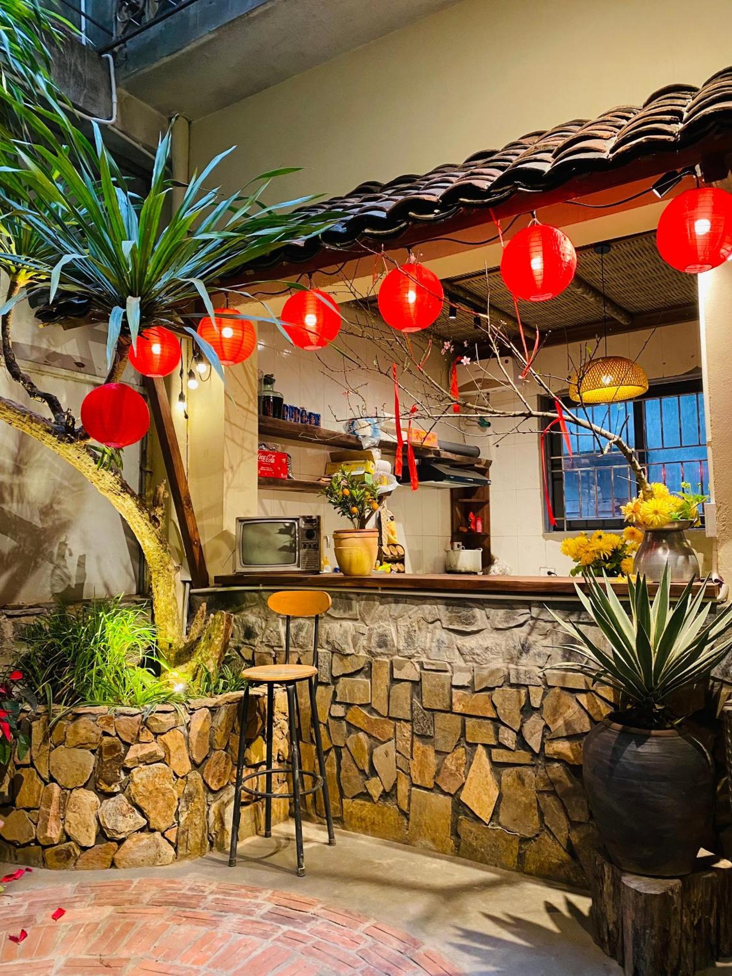 Homestay Pia - Tours & Motobike
