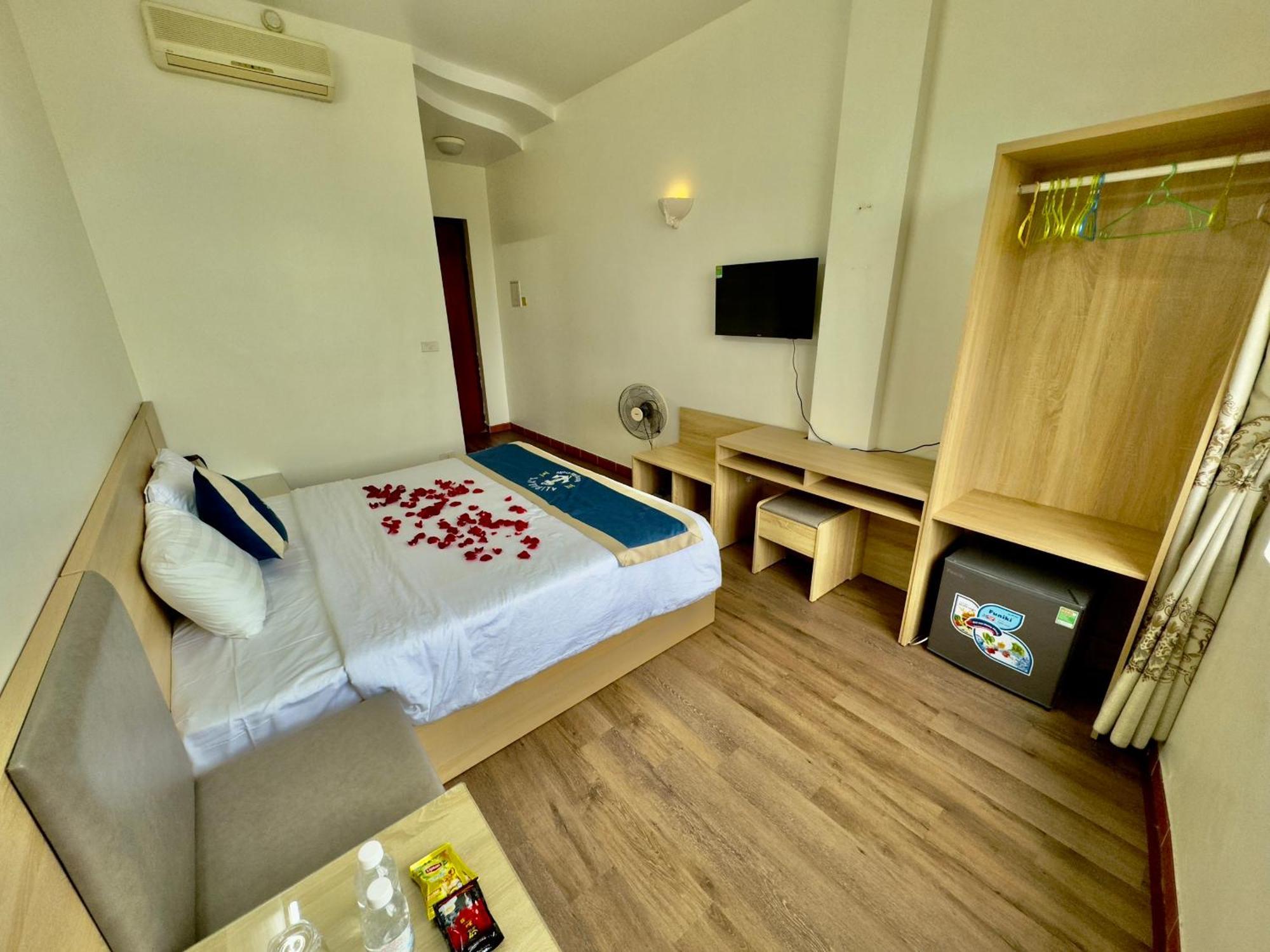 Hotel Cat Ba Plaza 2*