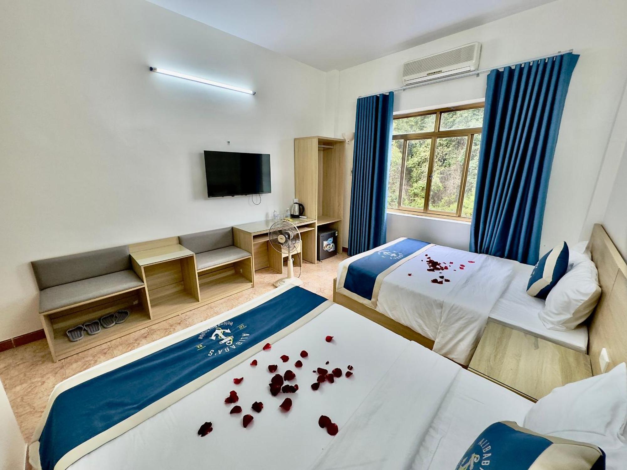 Cat Ba Plaza Hotel Dong Khe Sau