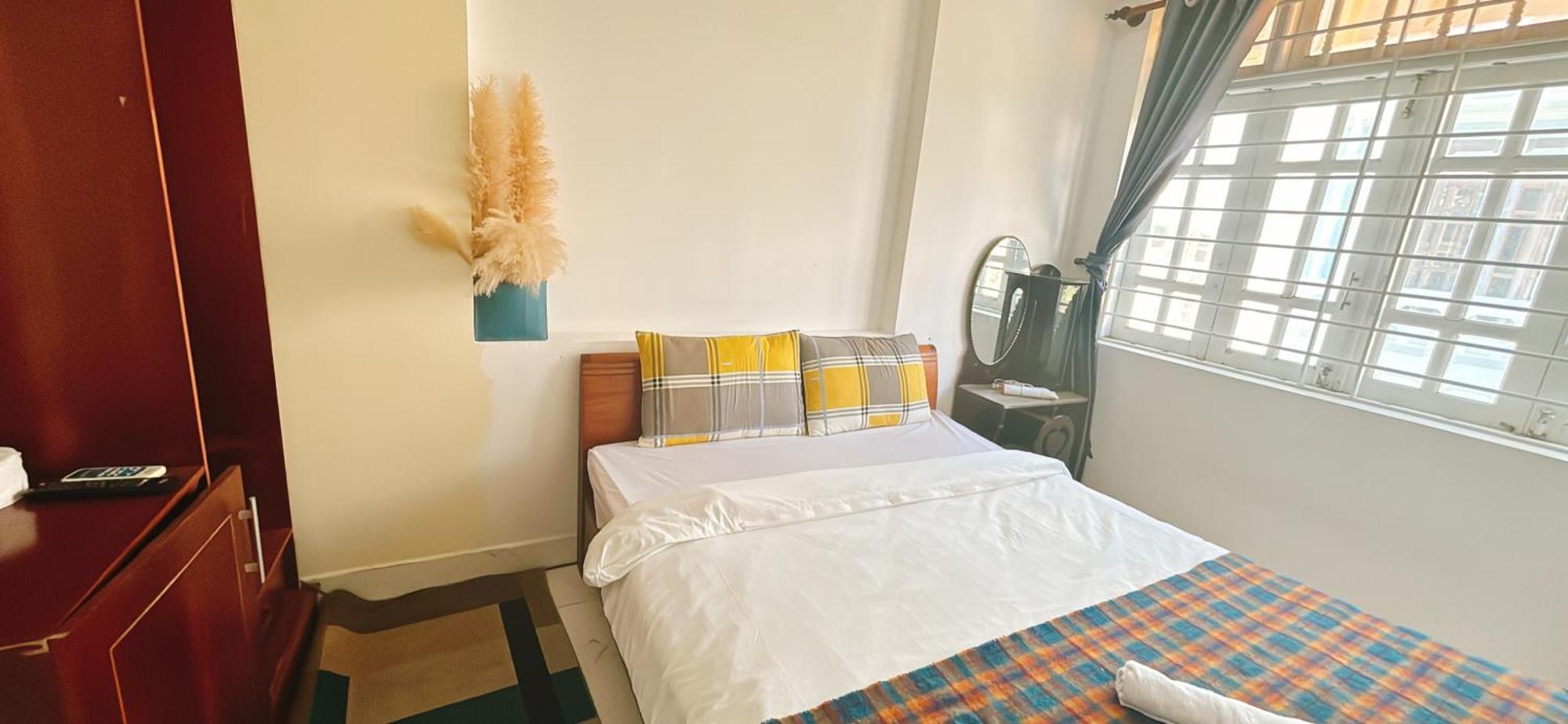 Romance Hotel