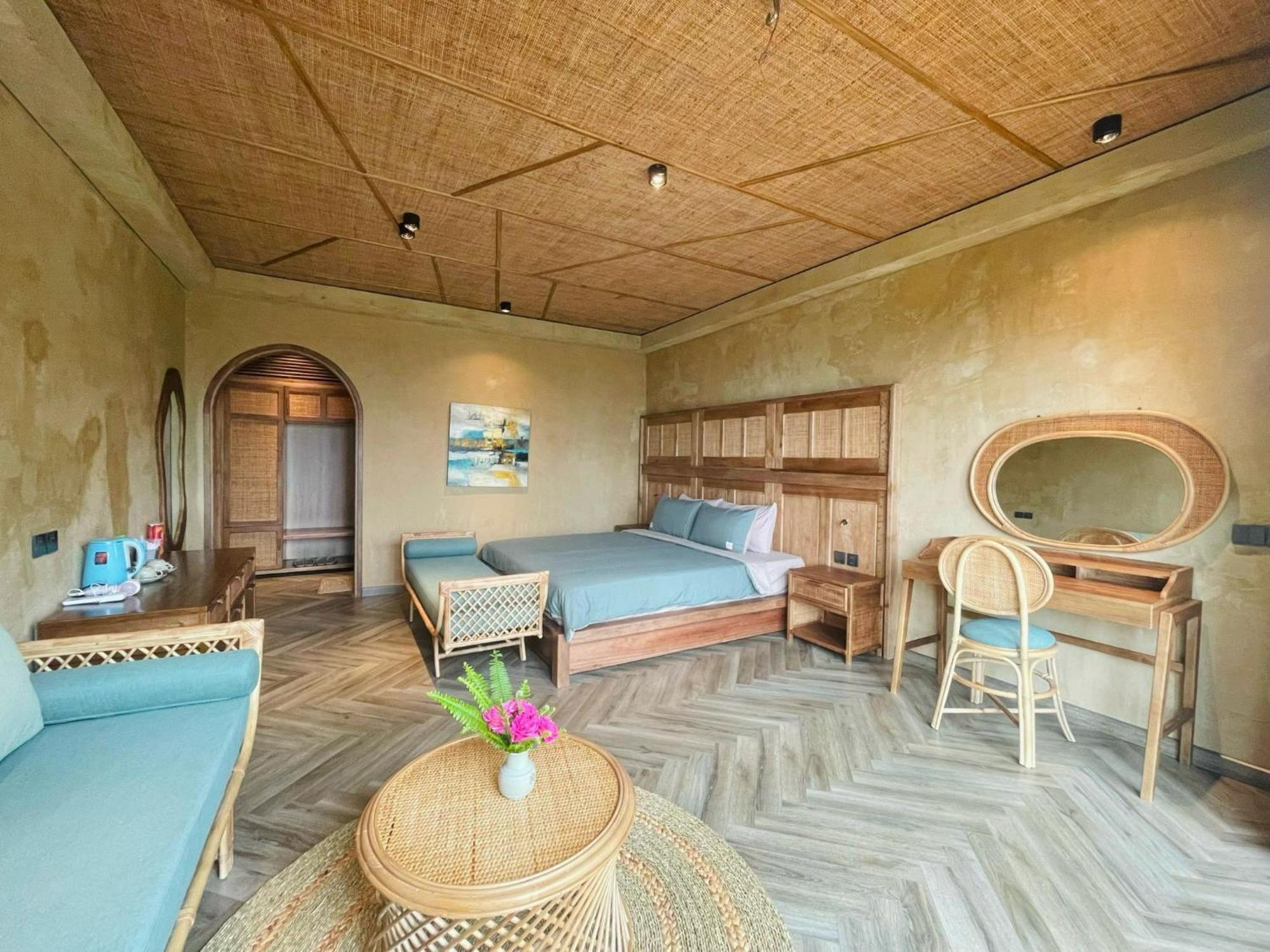 Eco Garden Hotel