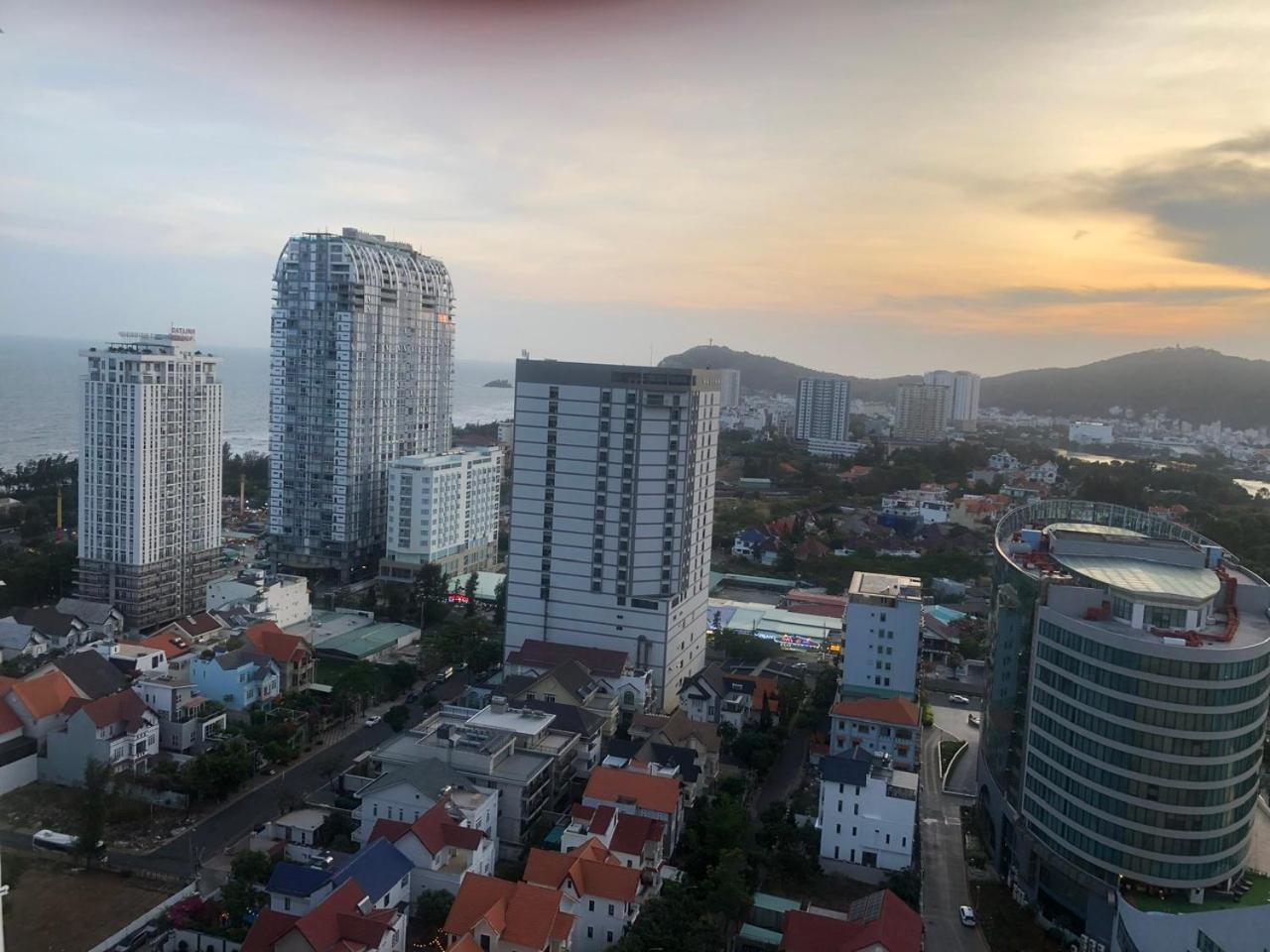 Aparthotel The Song Sea View *
