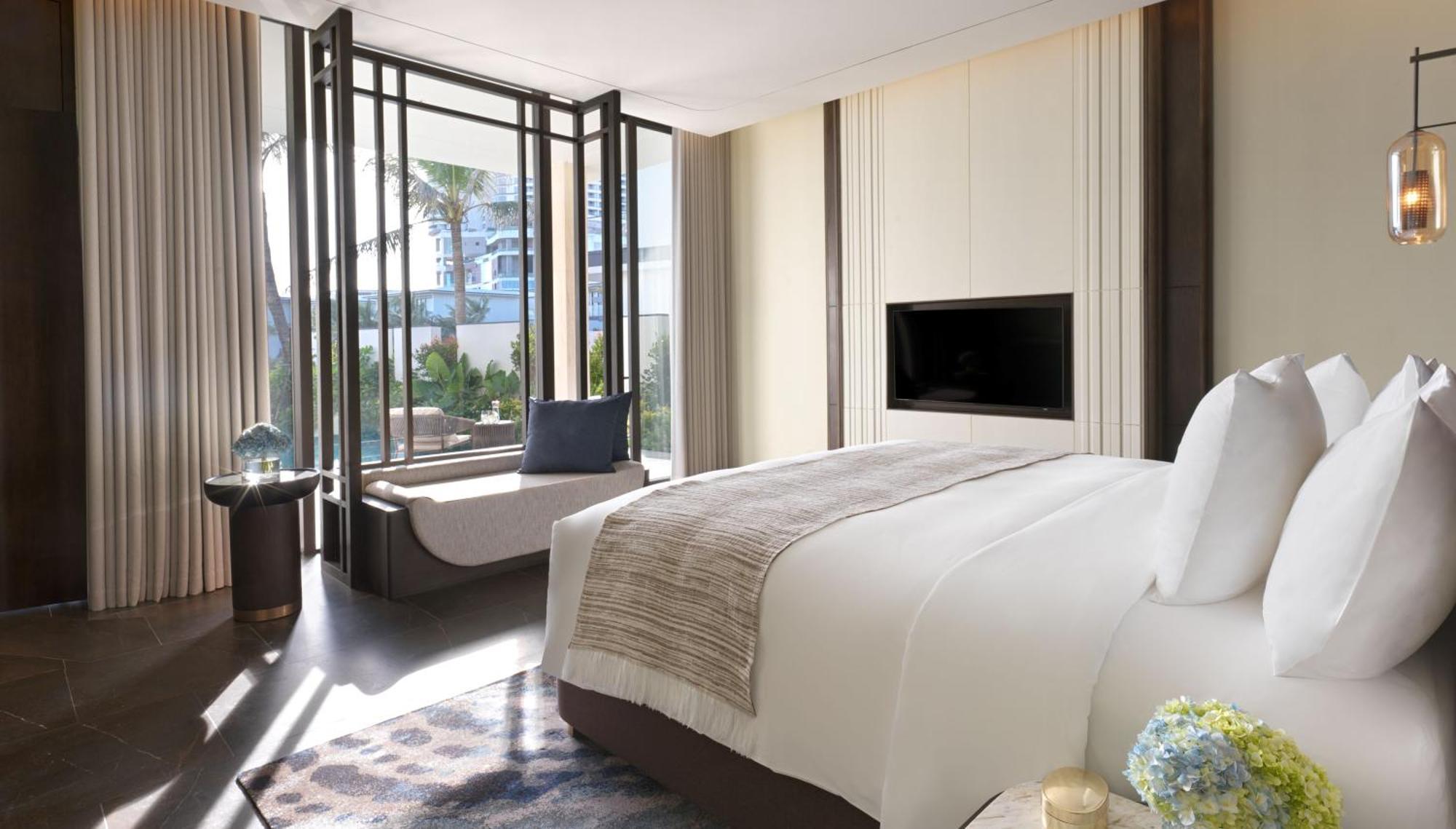 Le Corail, A Gran Melia