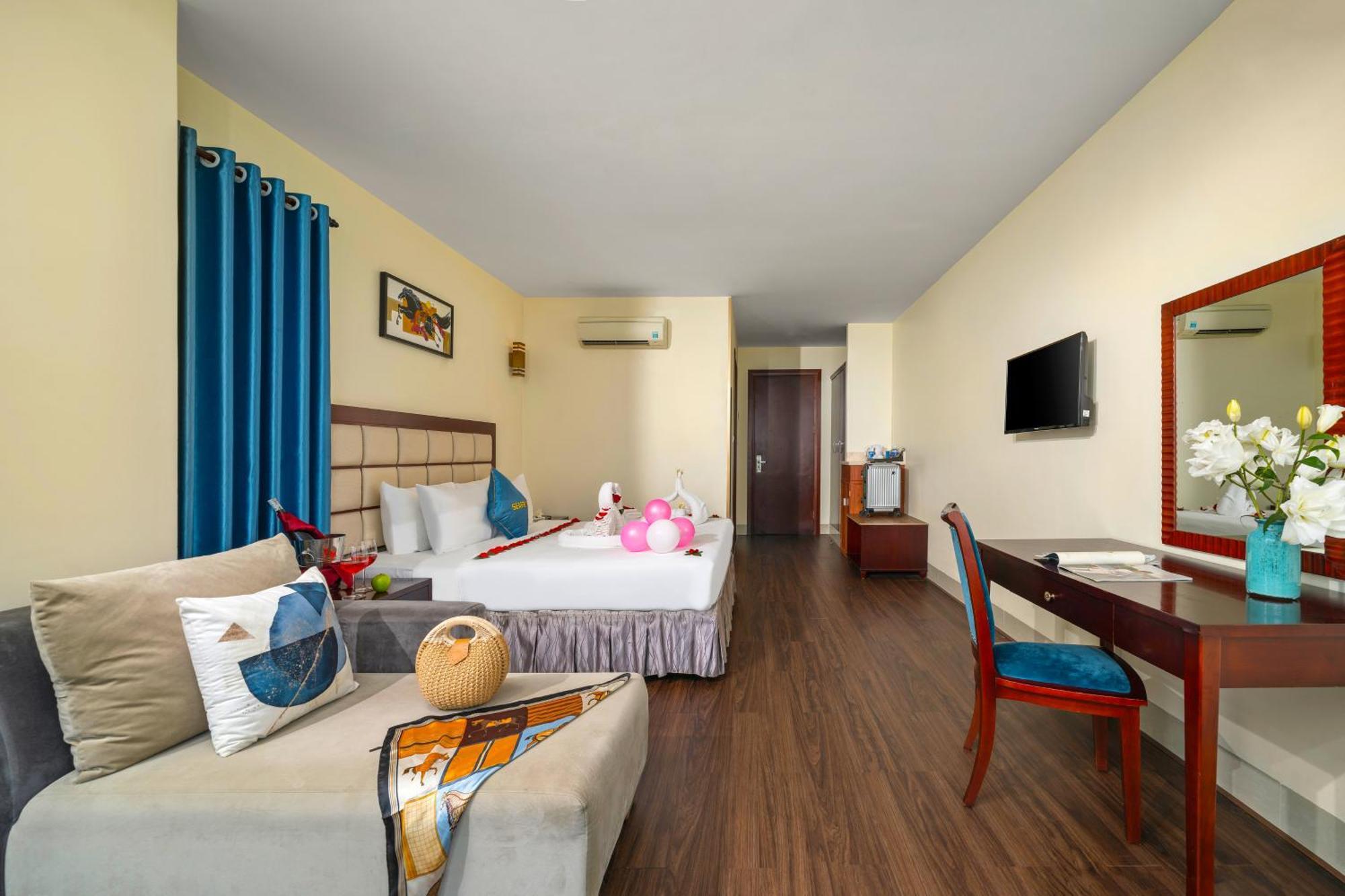 Seafront Hotel Da Nang