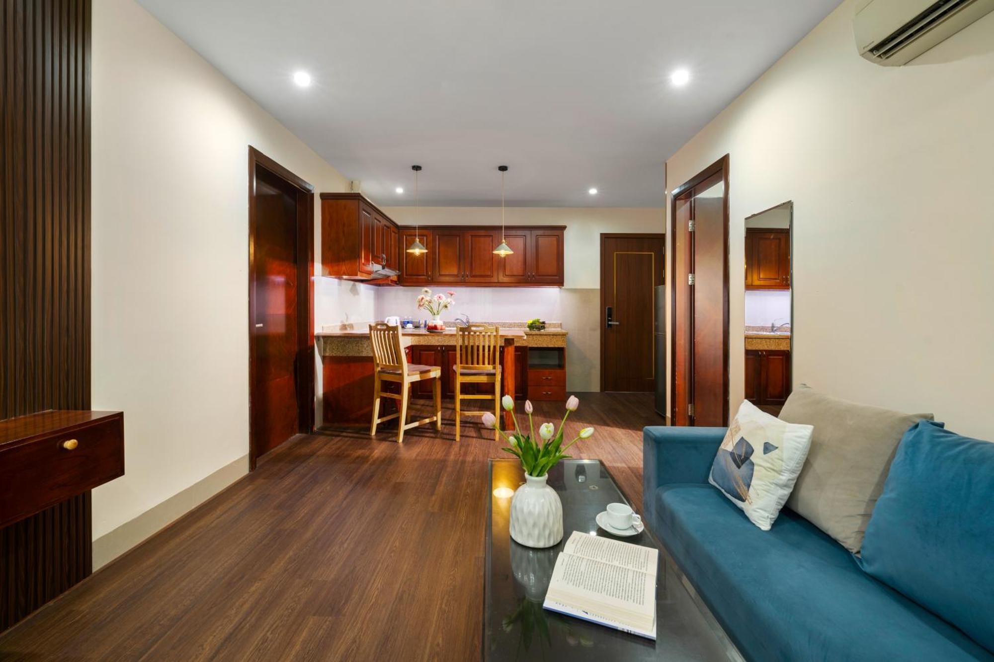 Seafront Hotel 4*