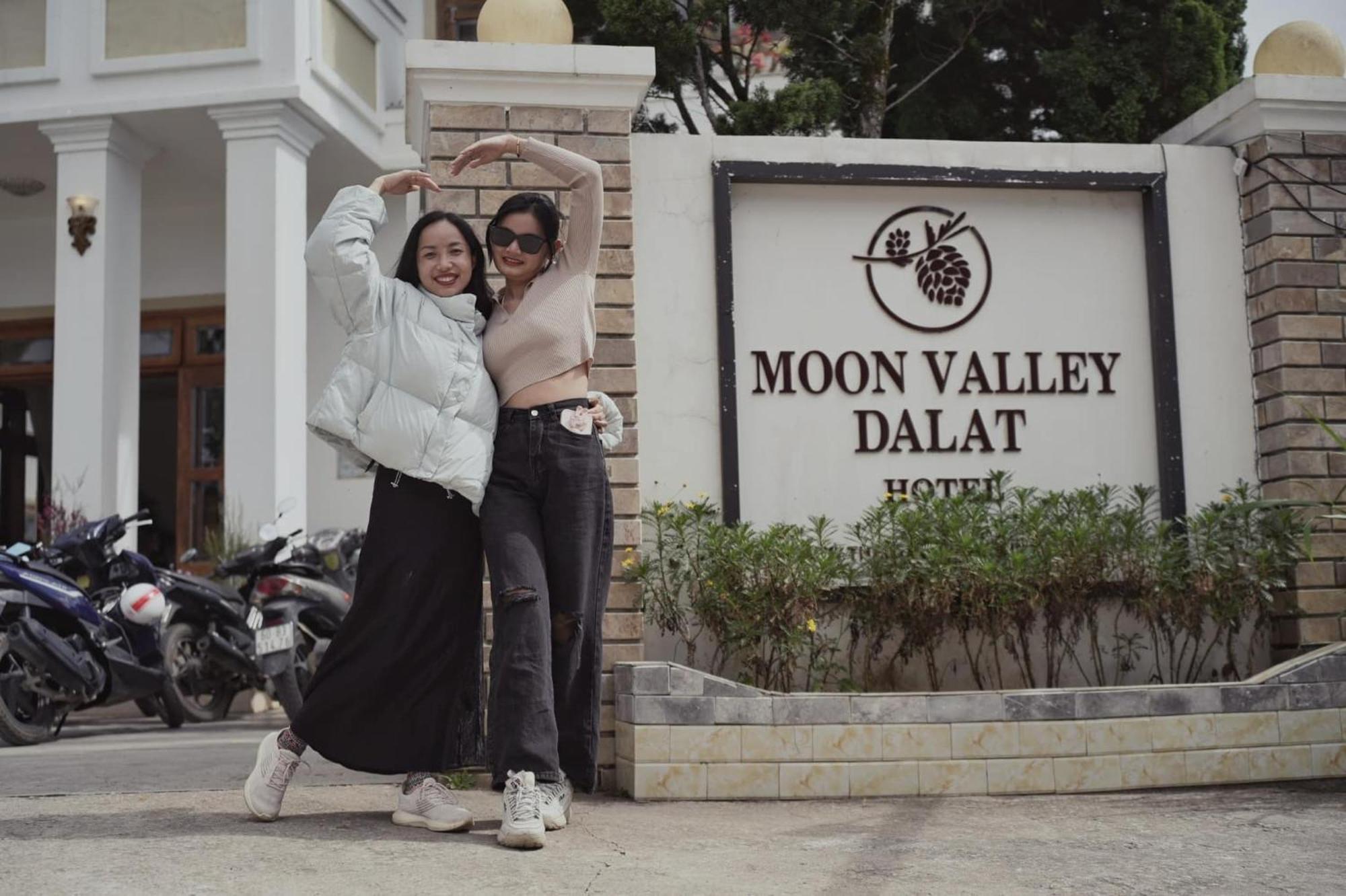 Moon Valley 2*